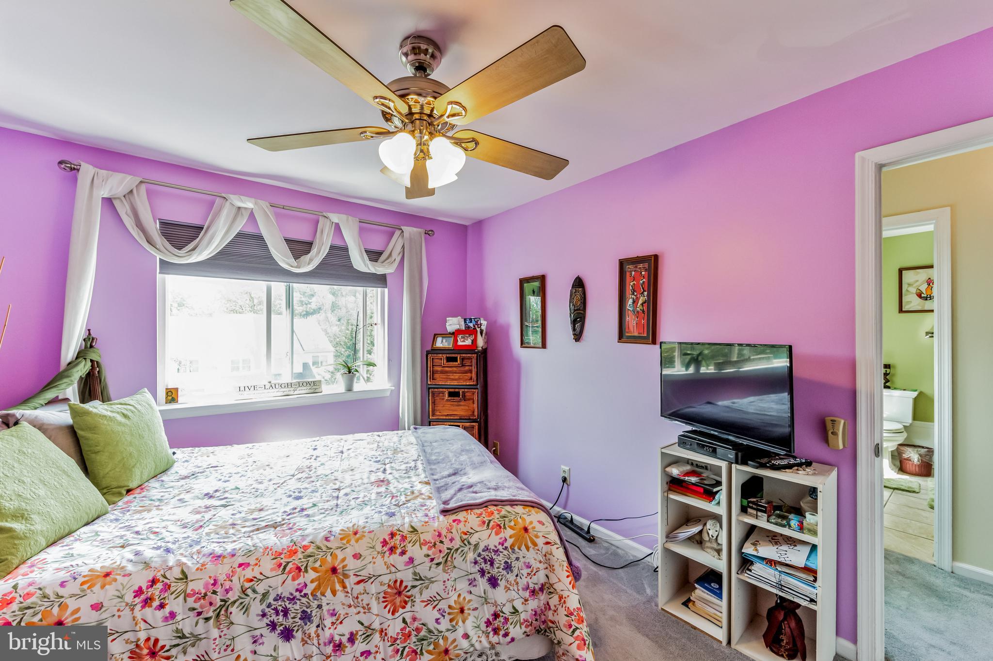 305 Lynley Ln