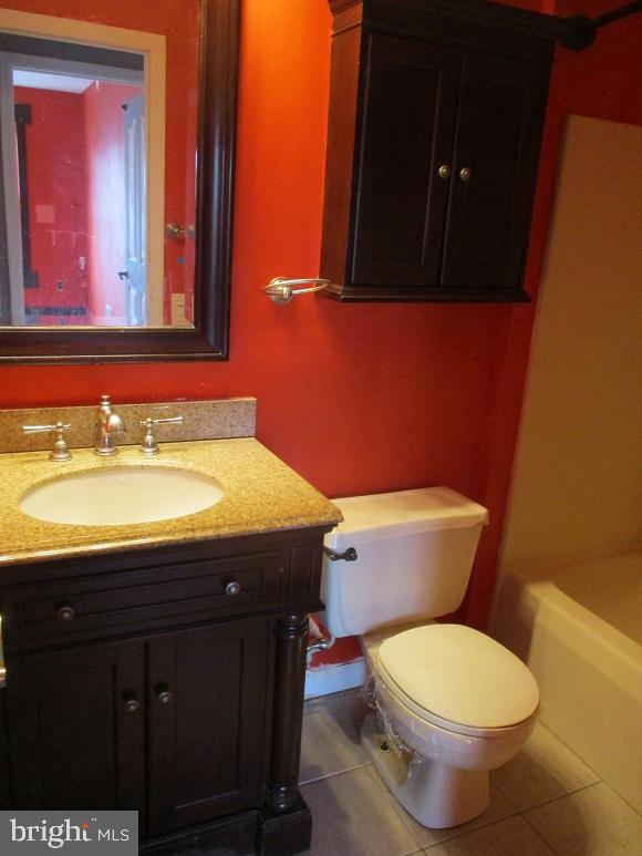 2206 Waters Edge Dr #47