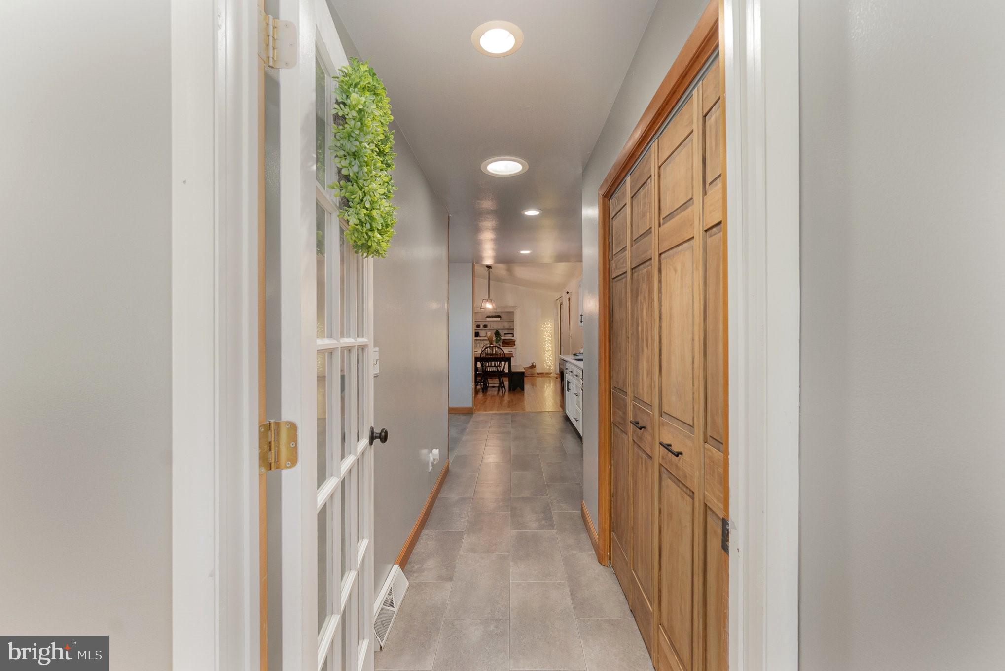 303 Thomas Corner Rd