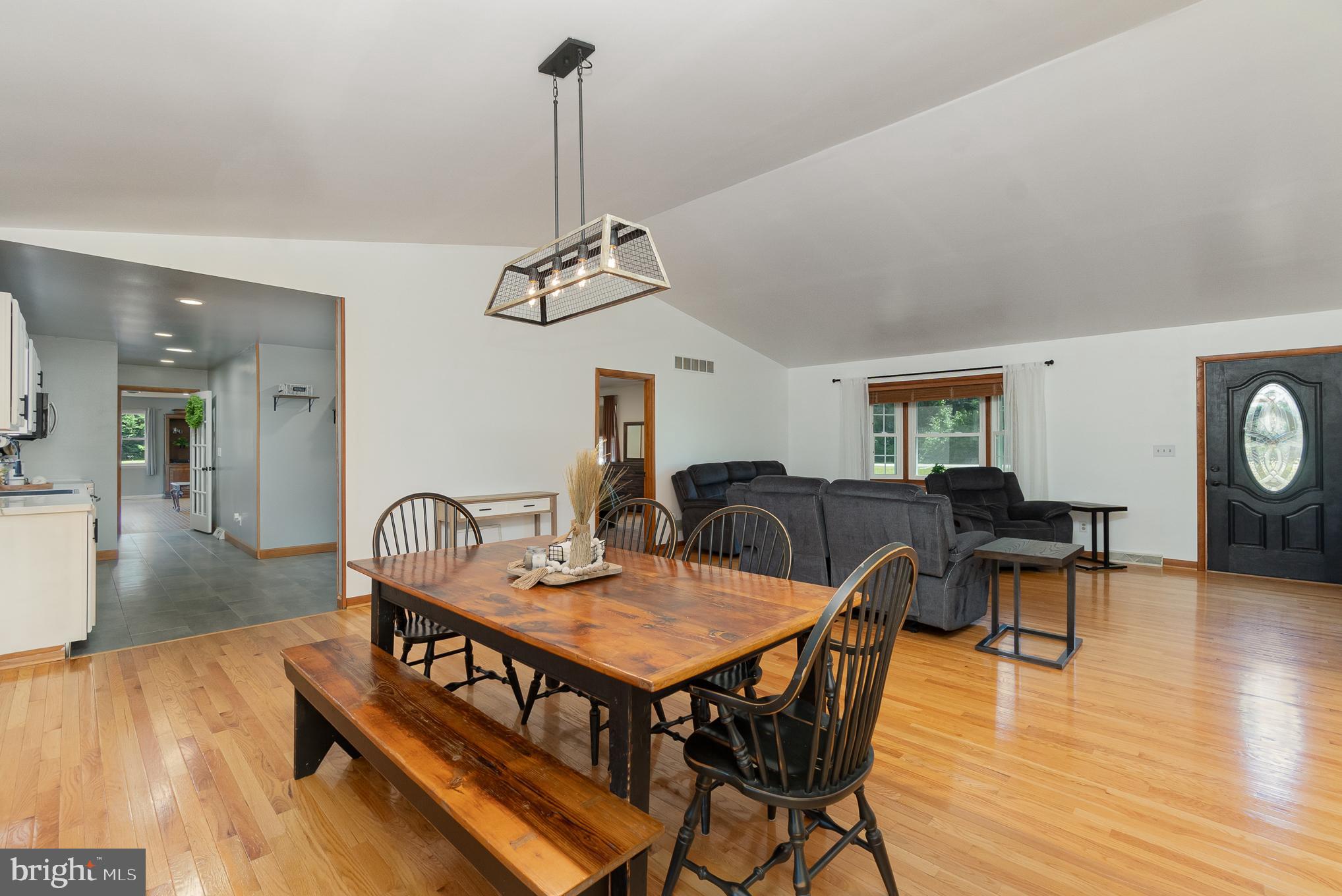 303 Thomas Corner Rd