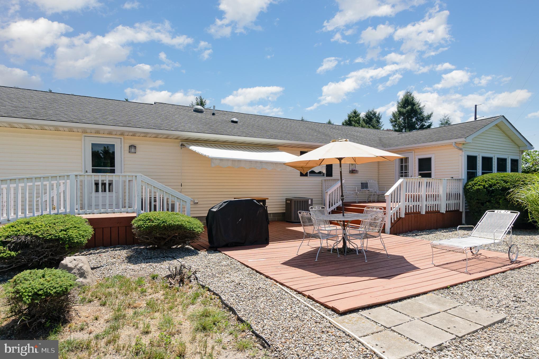 303 Thomas Corner Rd