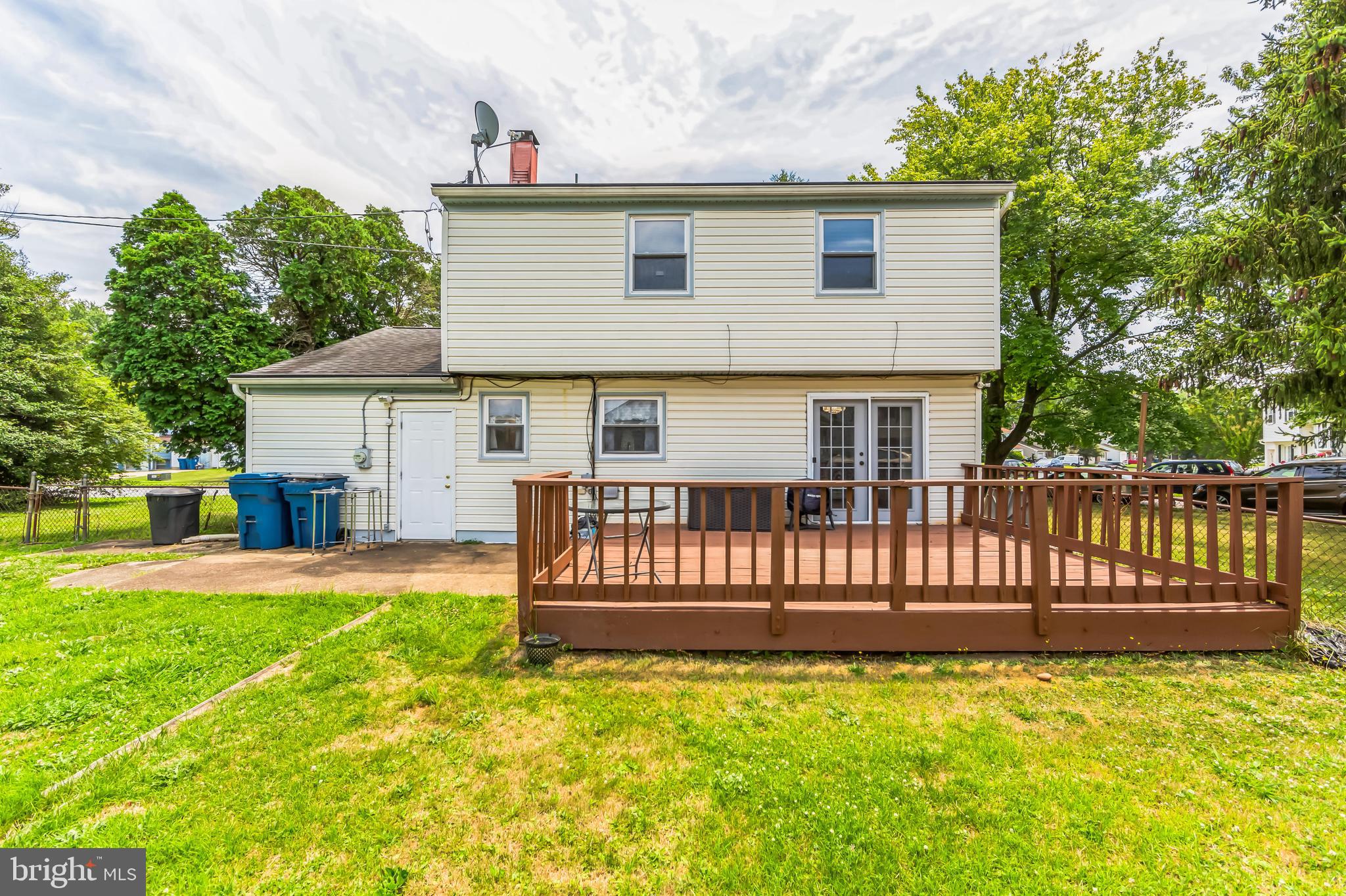 13 Constitution Blvd