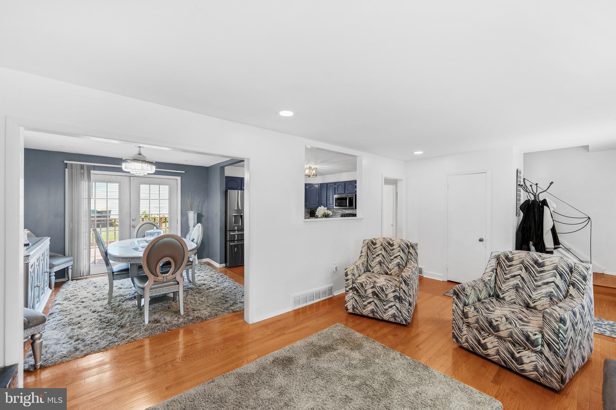 13 Constitution Blvd