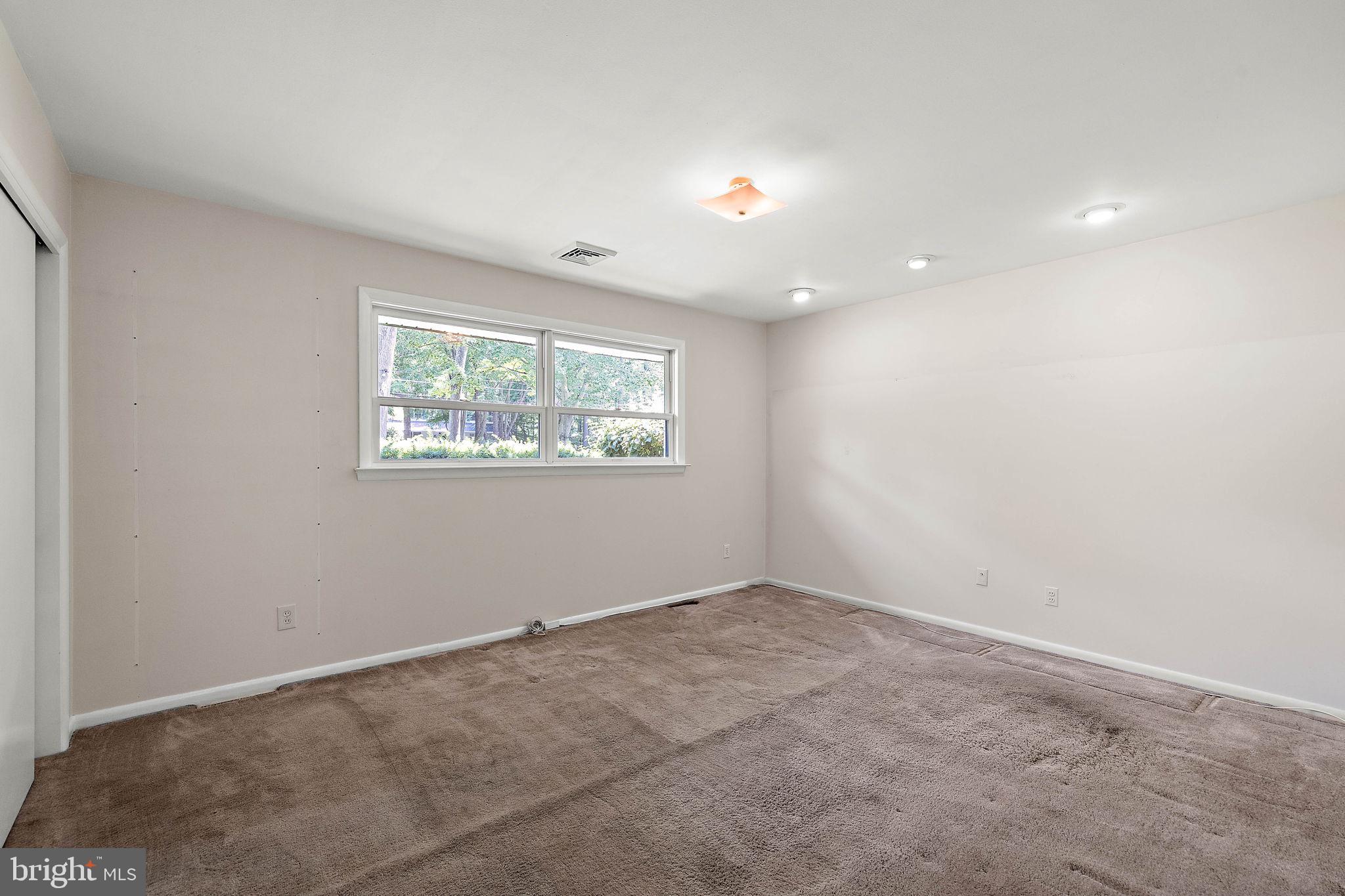 1725 Gunning Dr