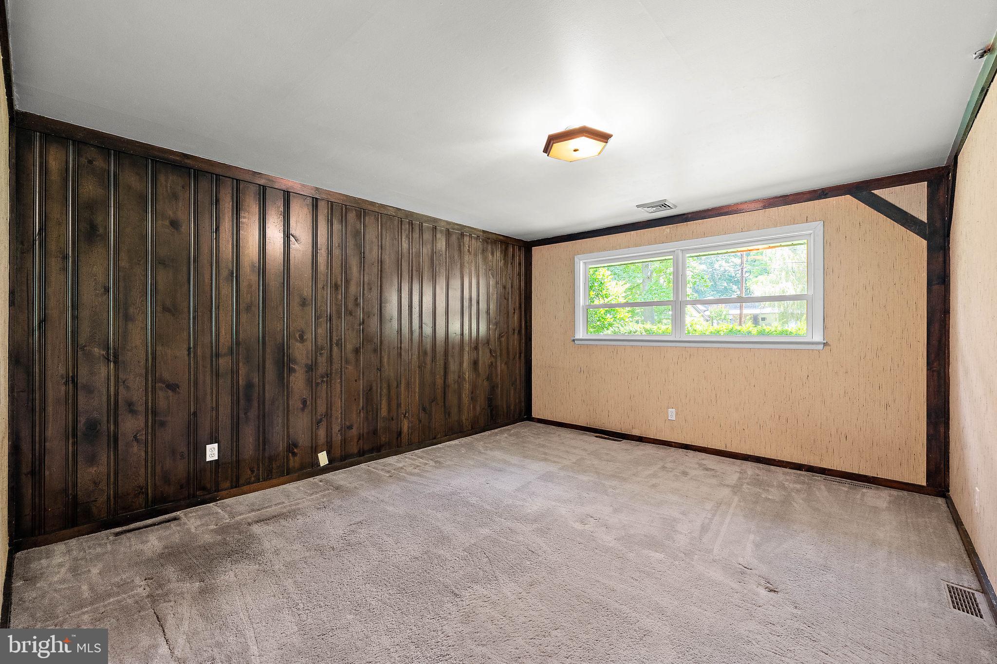 1725 Gunning Dr