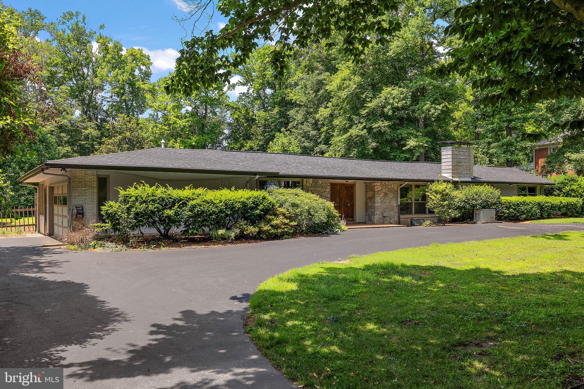 1725 Gunning Dr