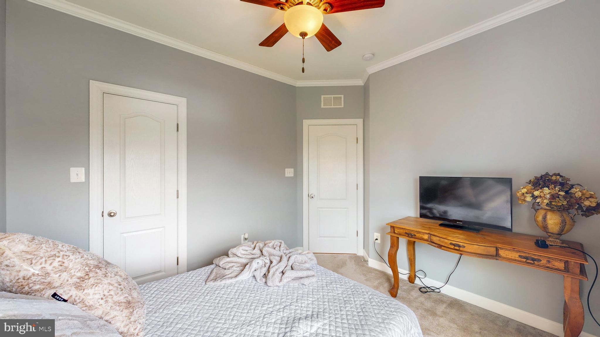 302 Price Dr
