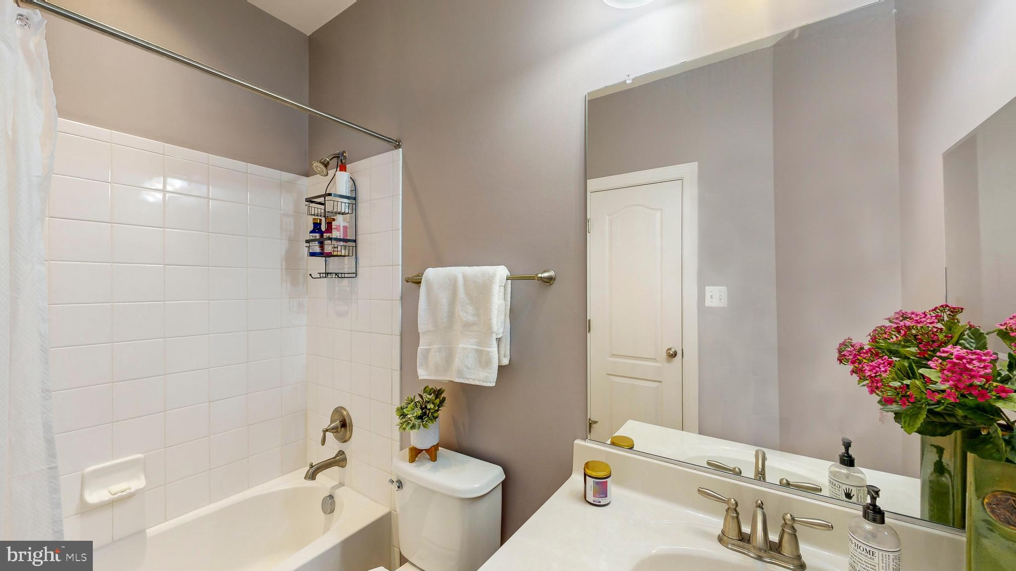 302 Price Dr