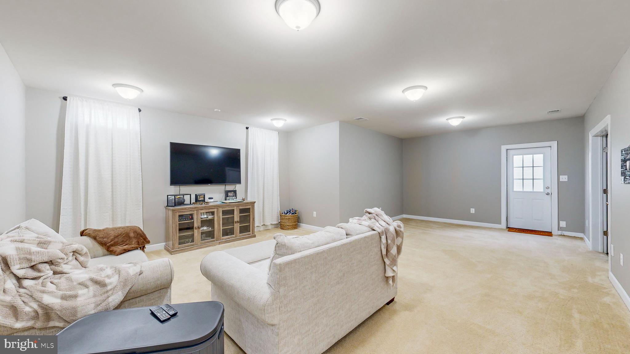 302 Price Dr