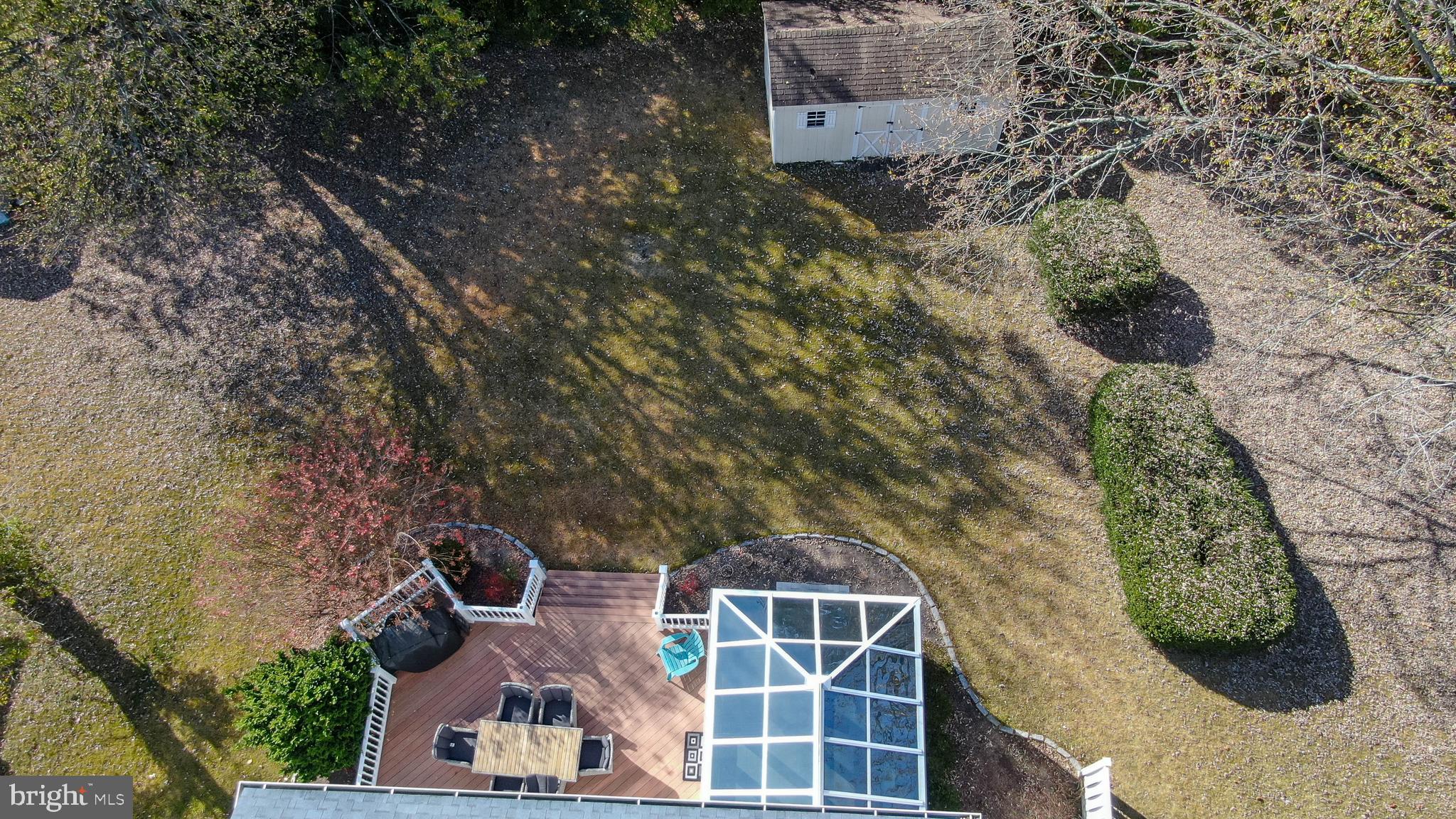 715 Plumtree Ln