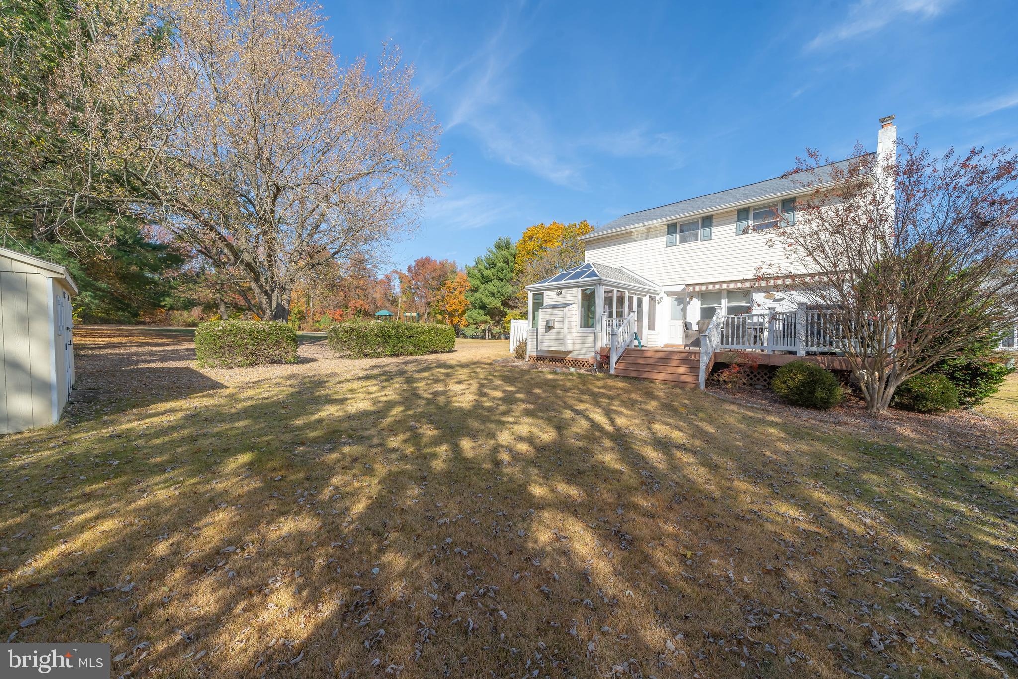 715 Plumtree Ln