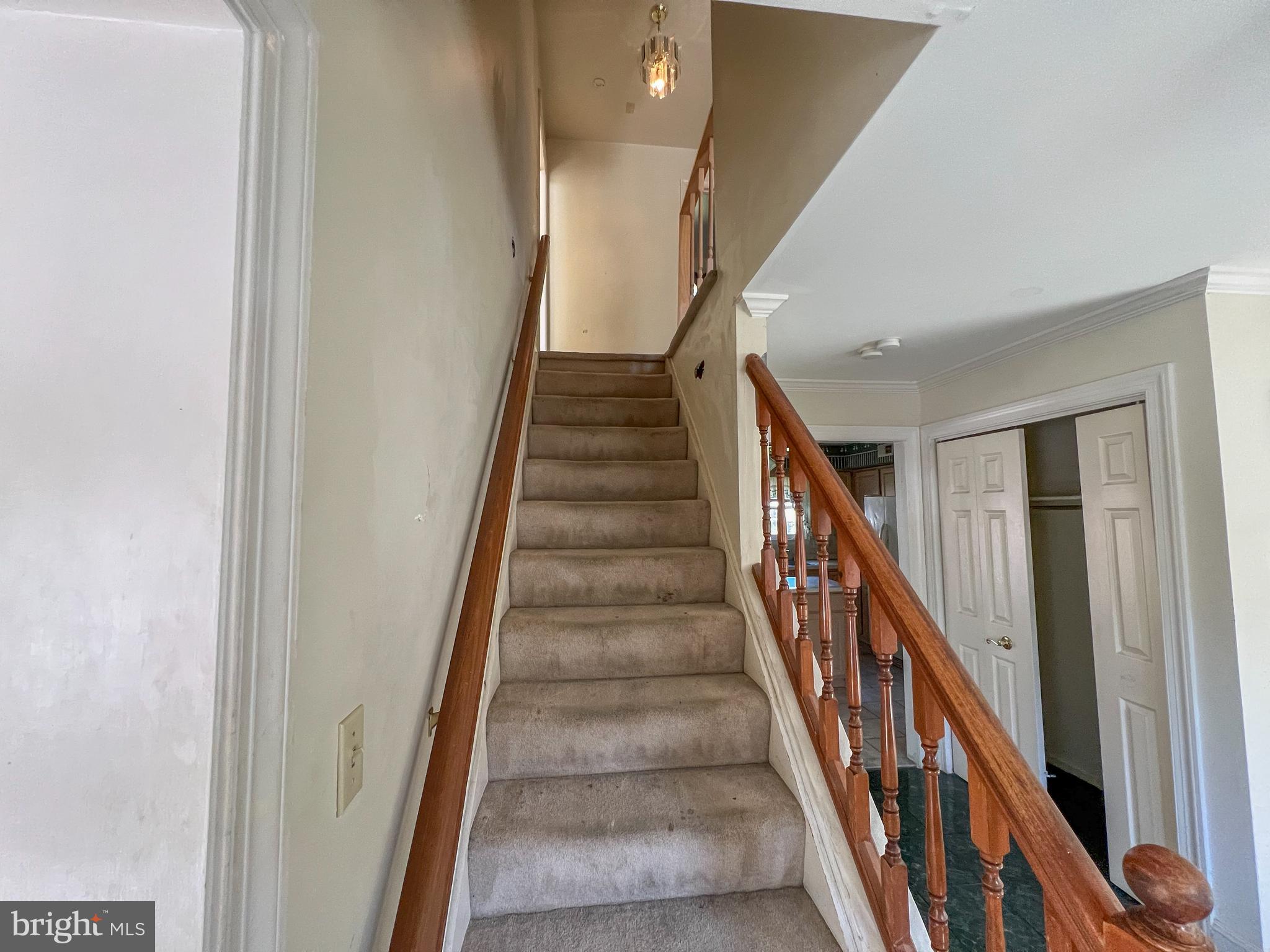 741 Fox Chase Cir