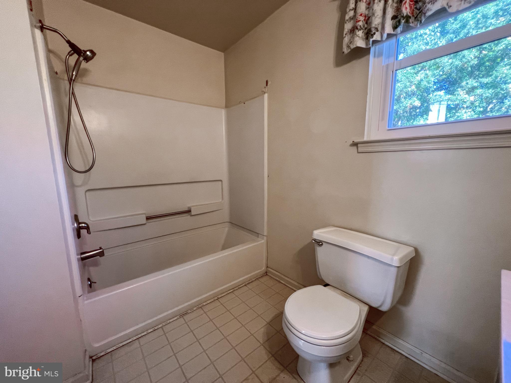 741 Fox Chase Cir