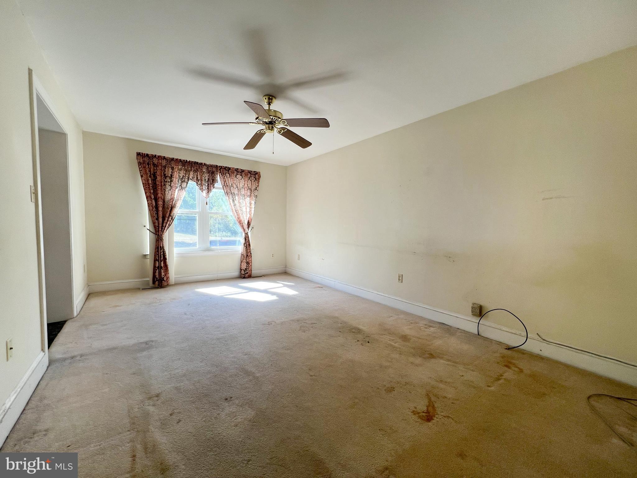 741 Fox Chase Cir