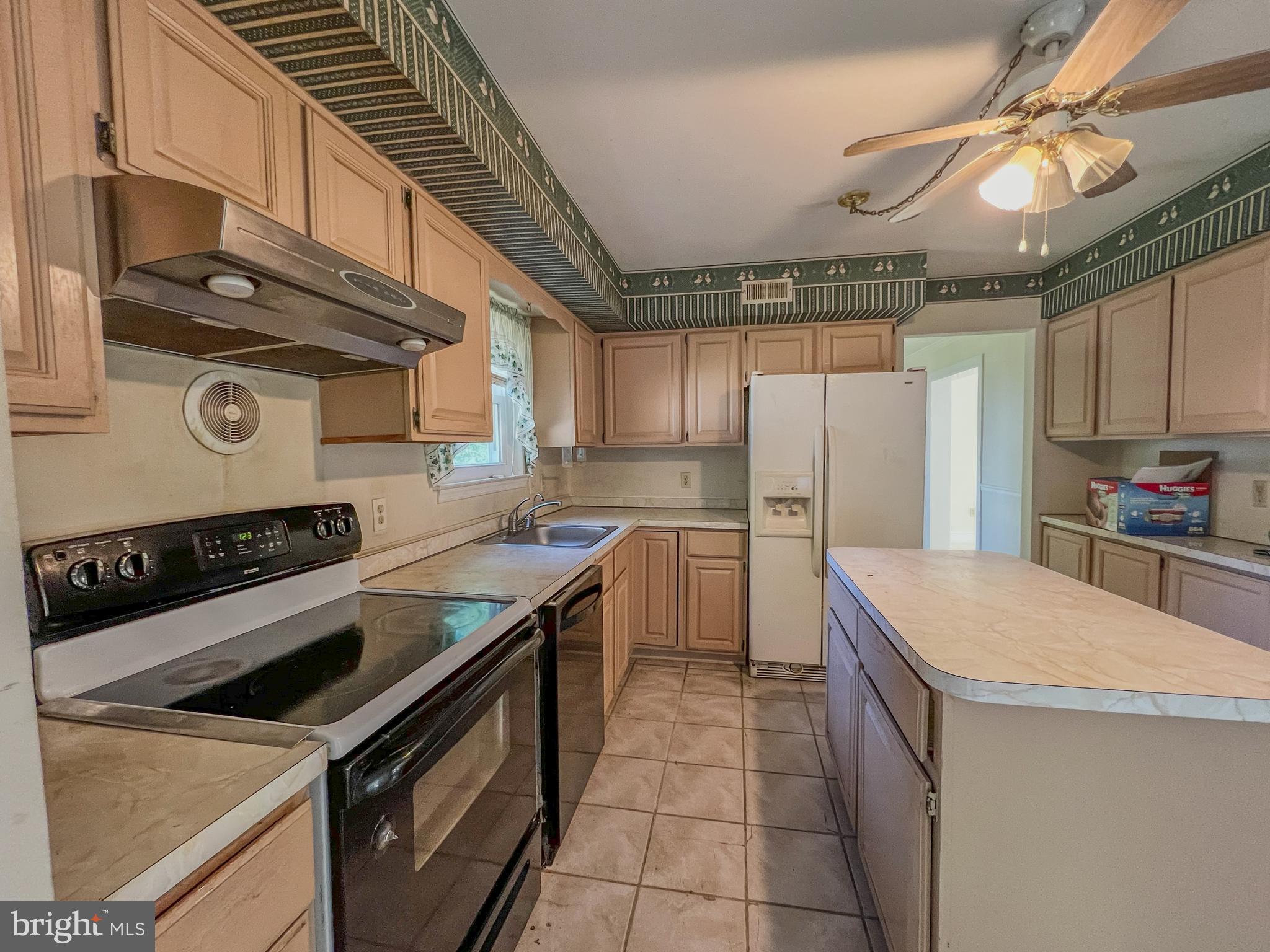 741 Fox Chase Cir