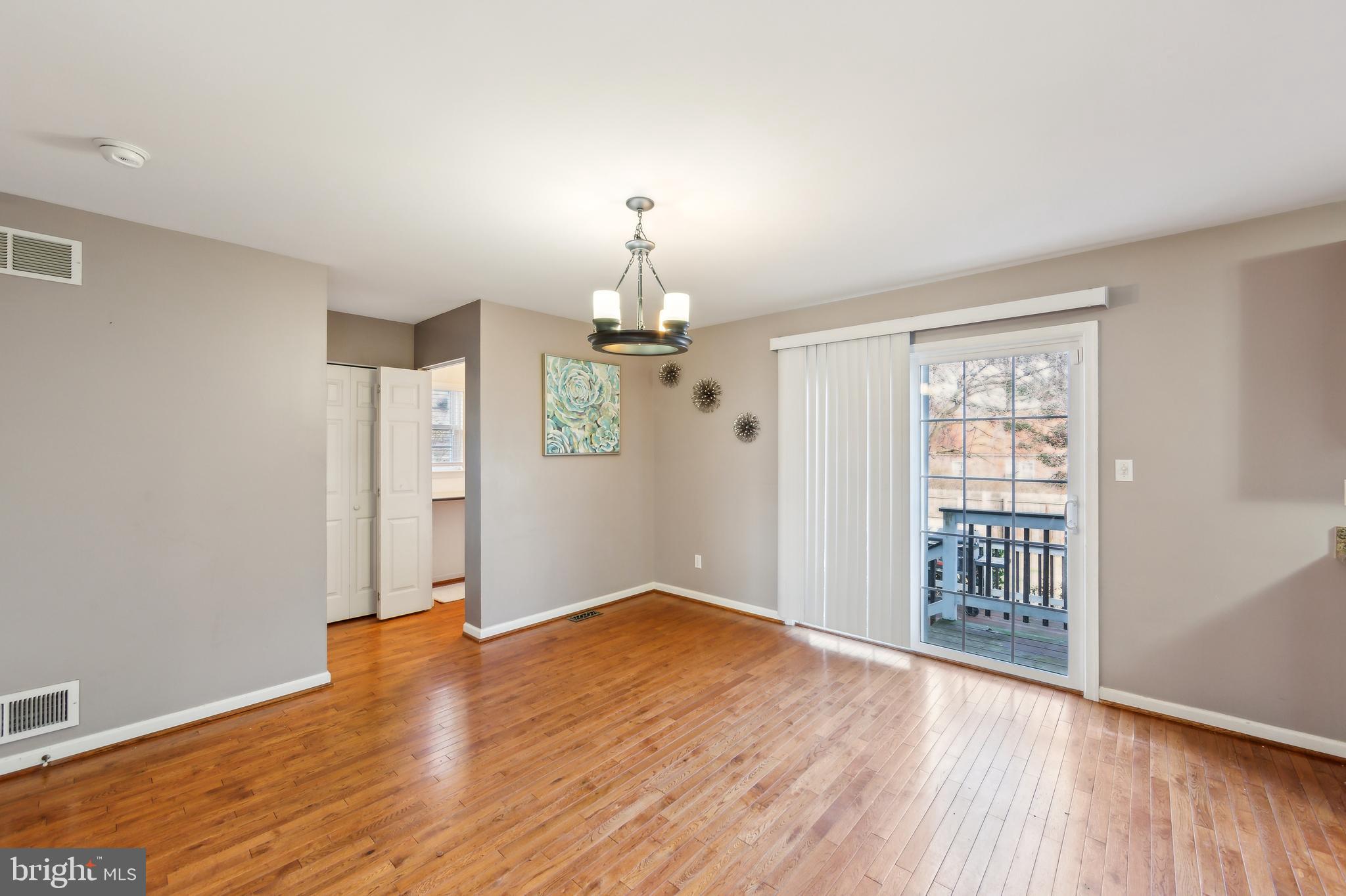 241 W Champlain Ave