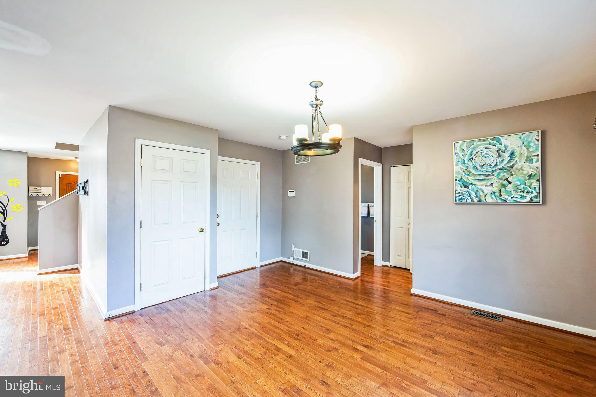 241 W Champlain Ave