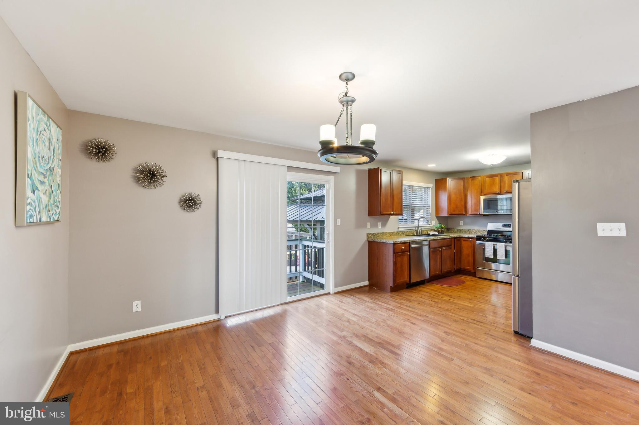 241 W Champlain Ave
