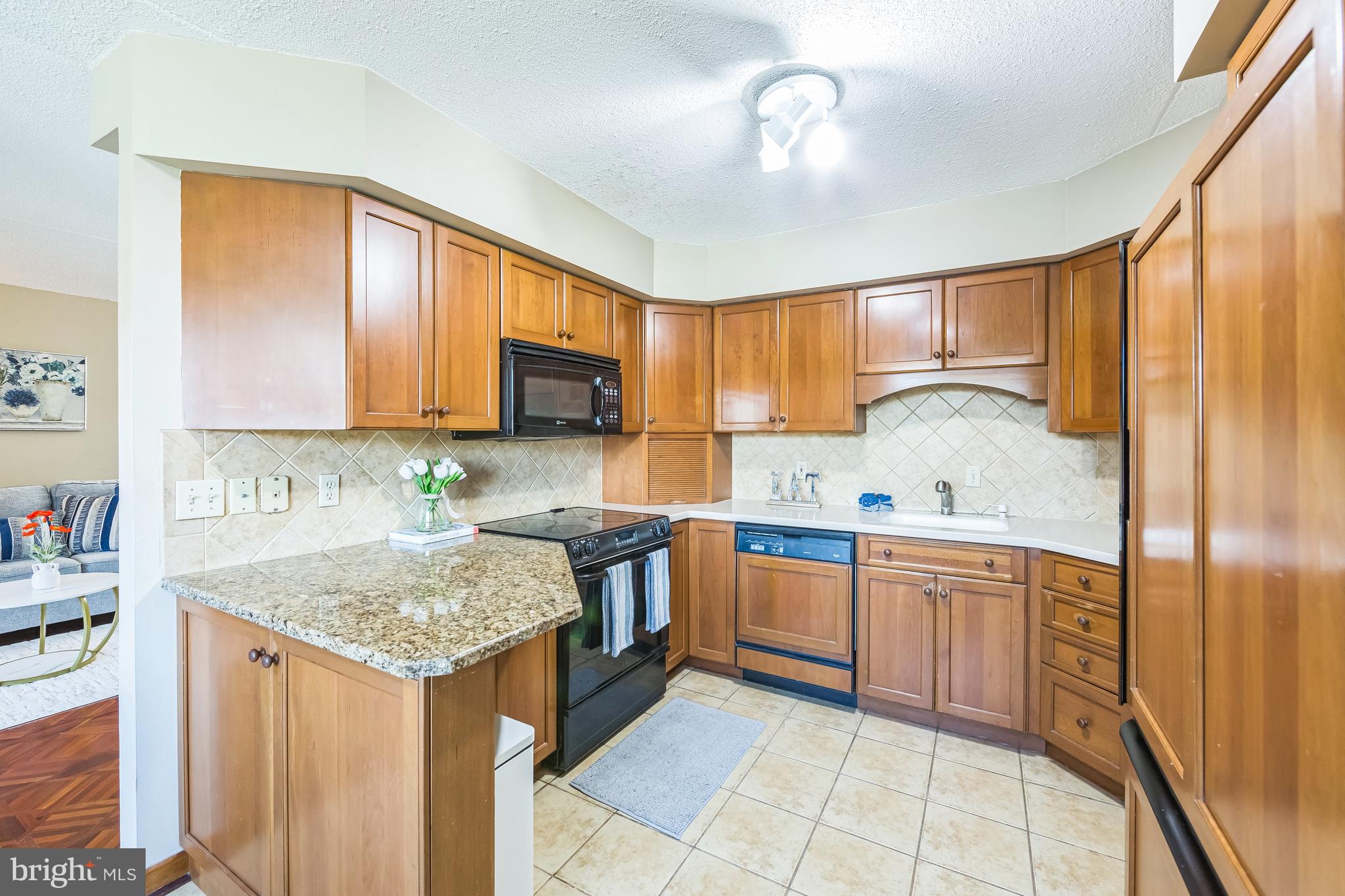 4700 Linden Knoll Dr #431