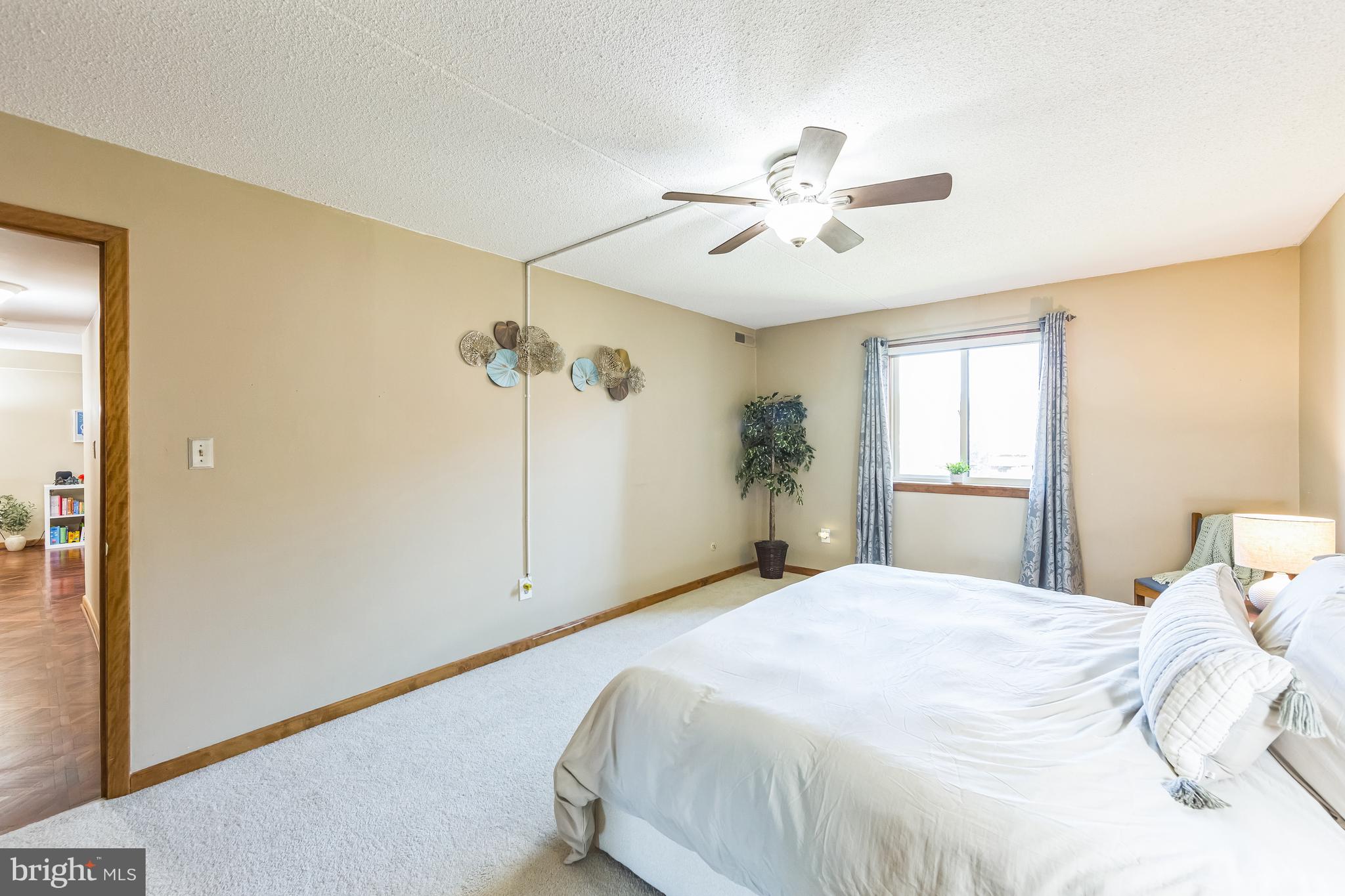 4700 Linden Knoll Dr #431