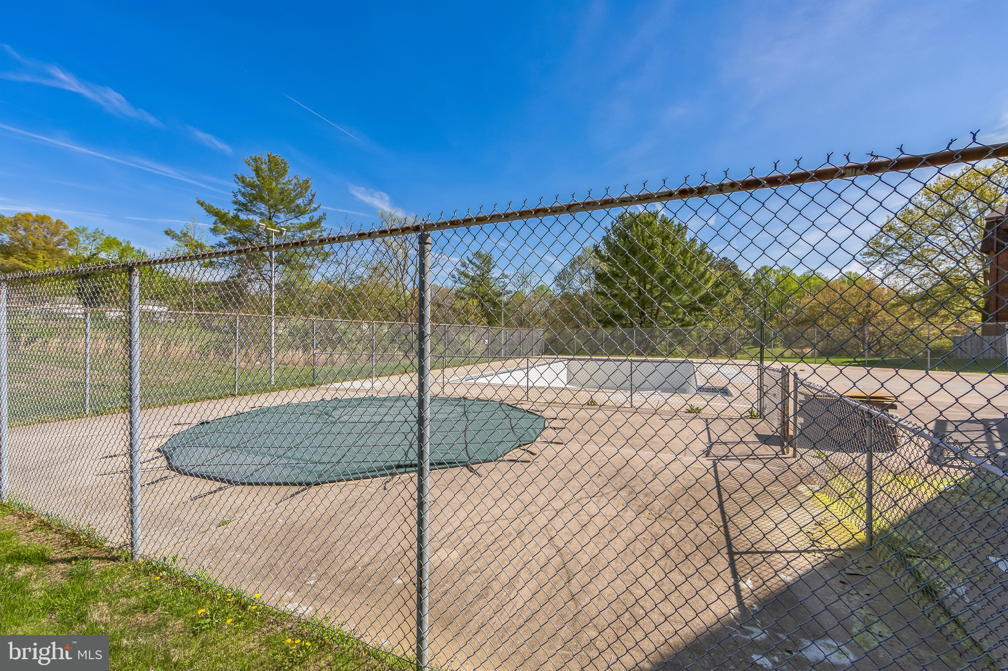 4700 Linden Knoll Dr #431
