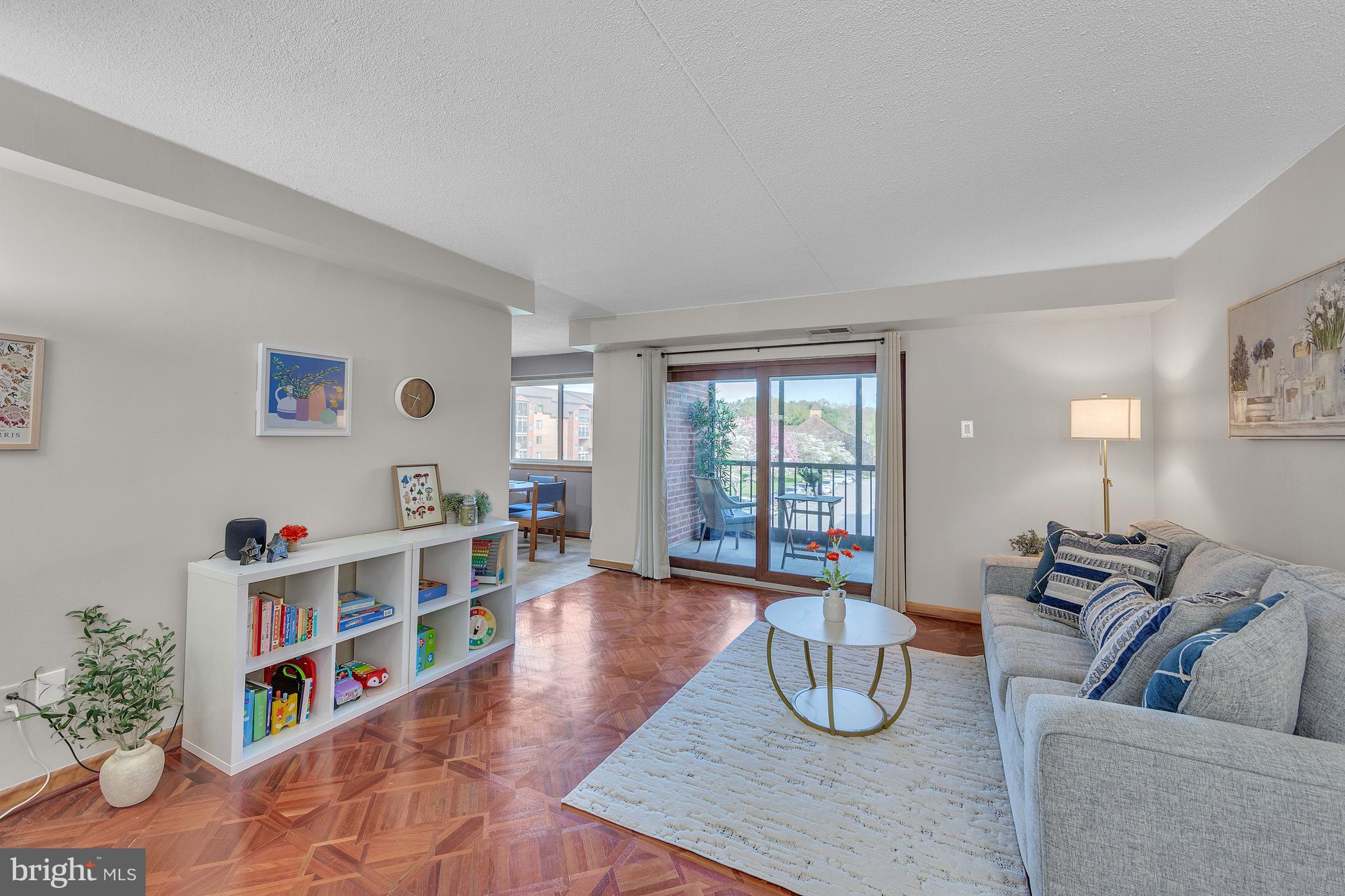 4700 Linden Knoll Dr #431