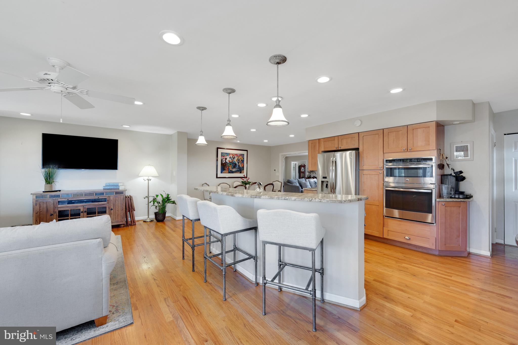 4660 Malden Dr