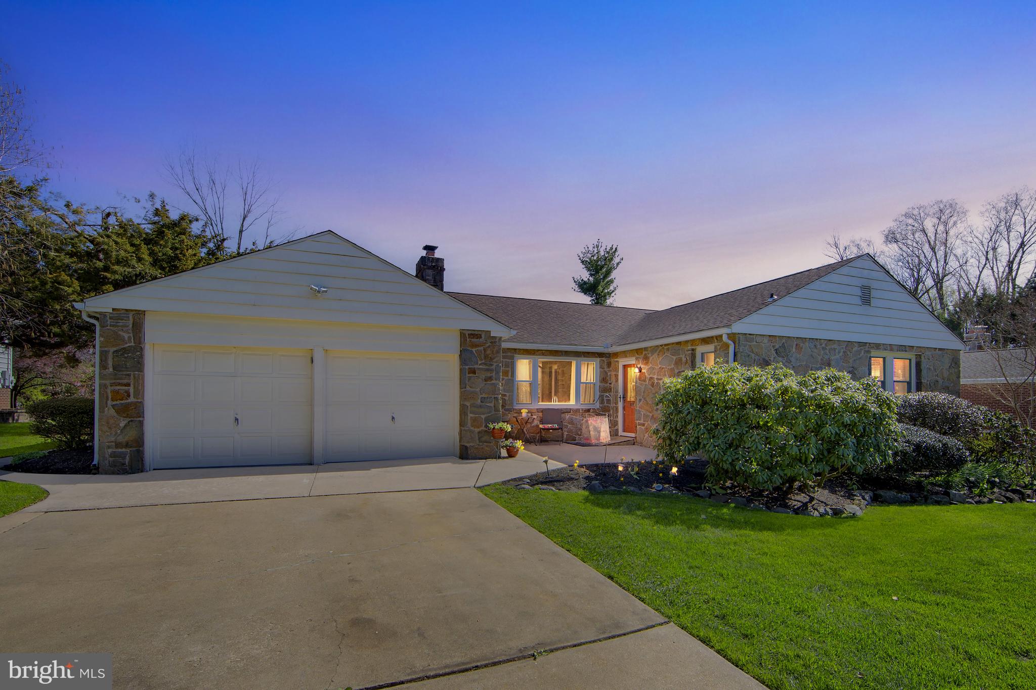 4660 Malden Dr