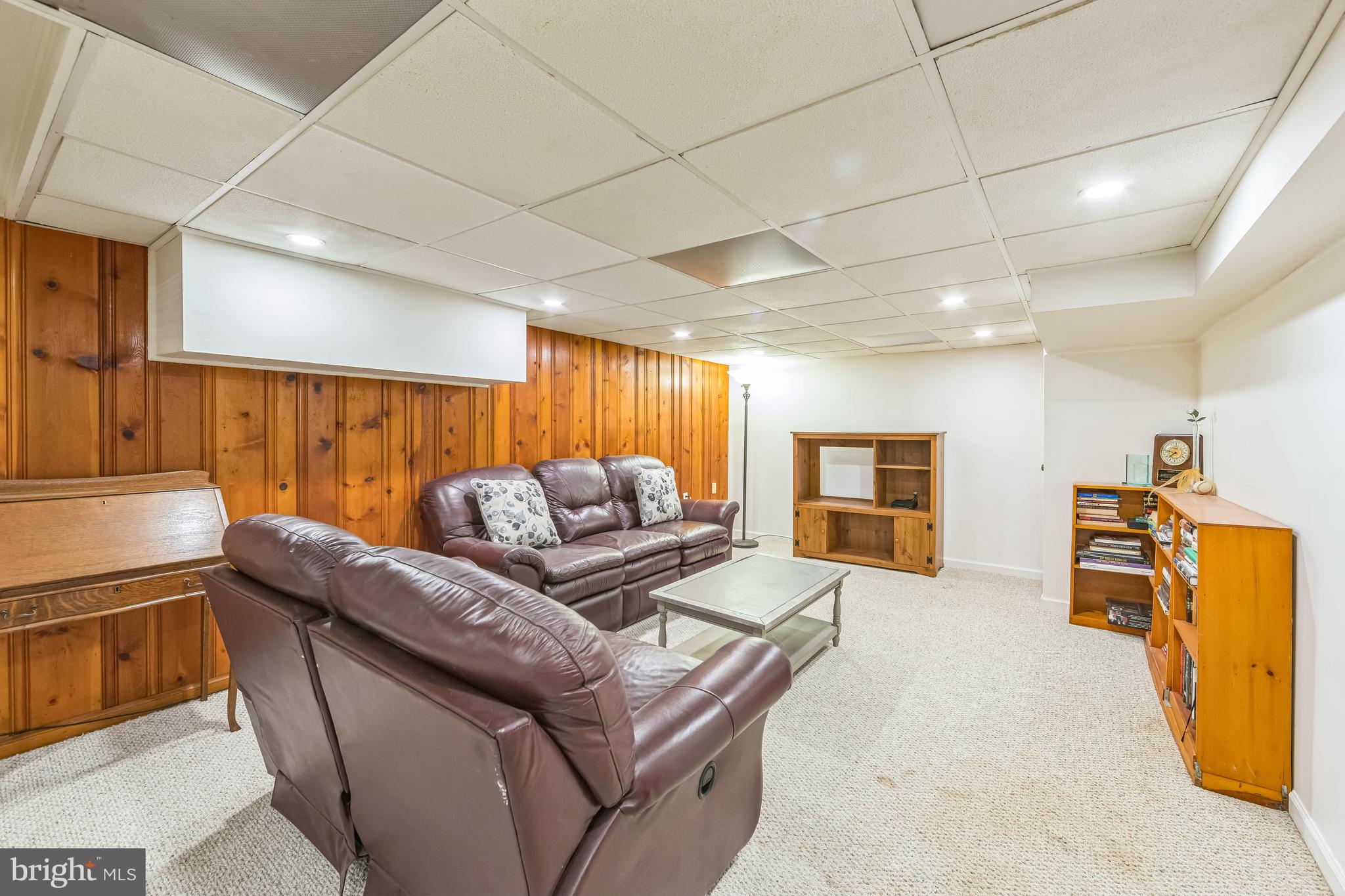 4660 Malden Dr