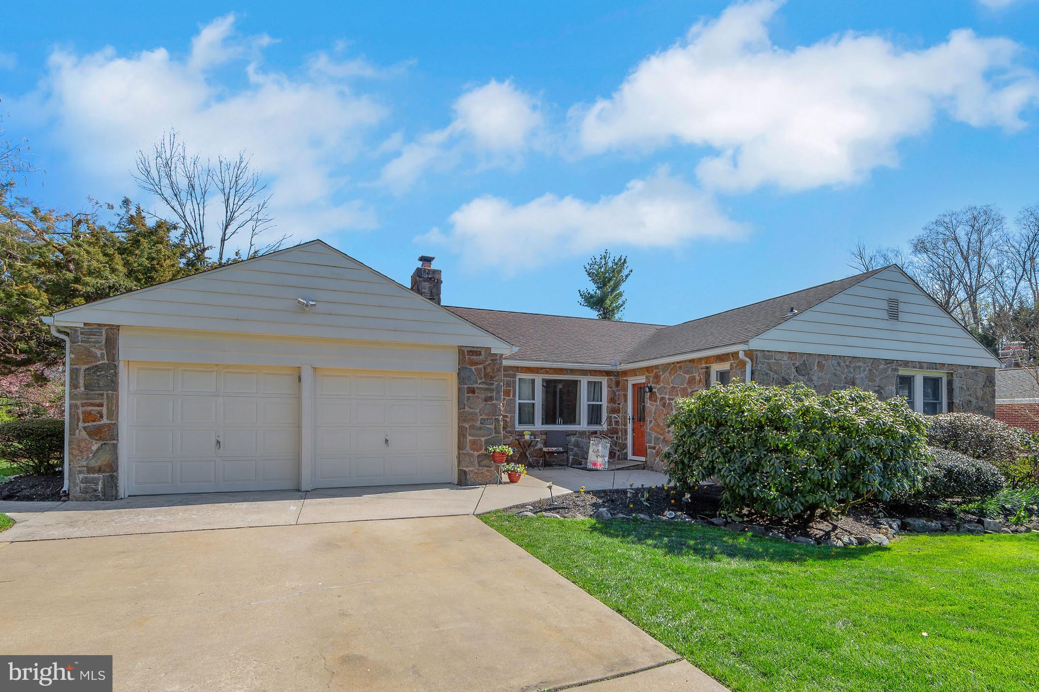 4660 Malden Dr