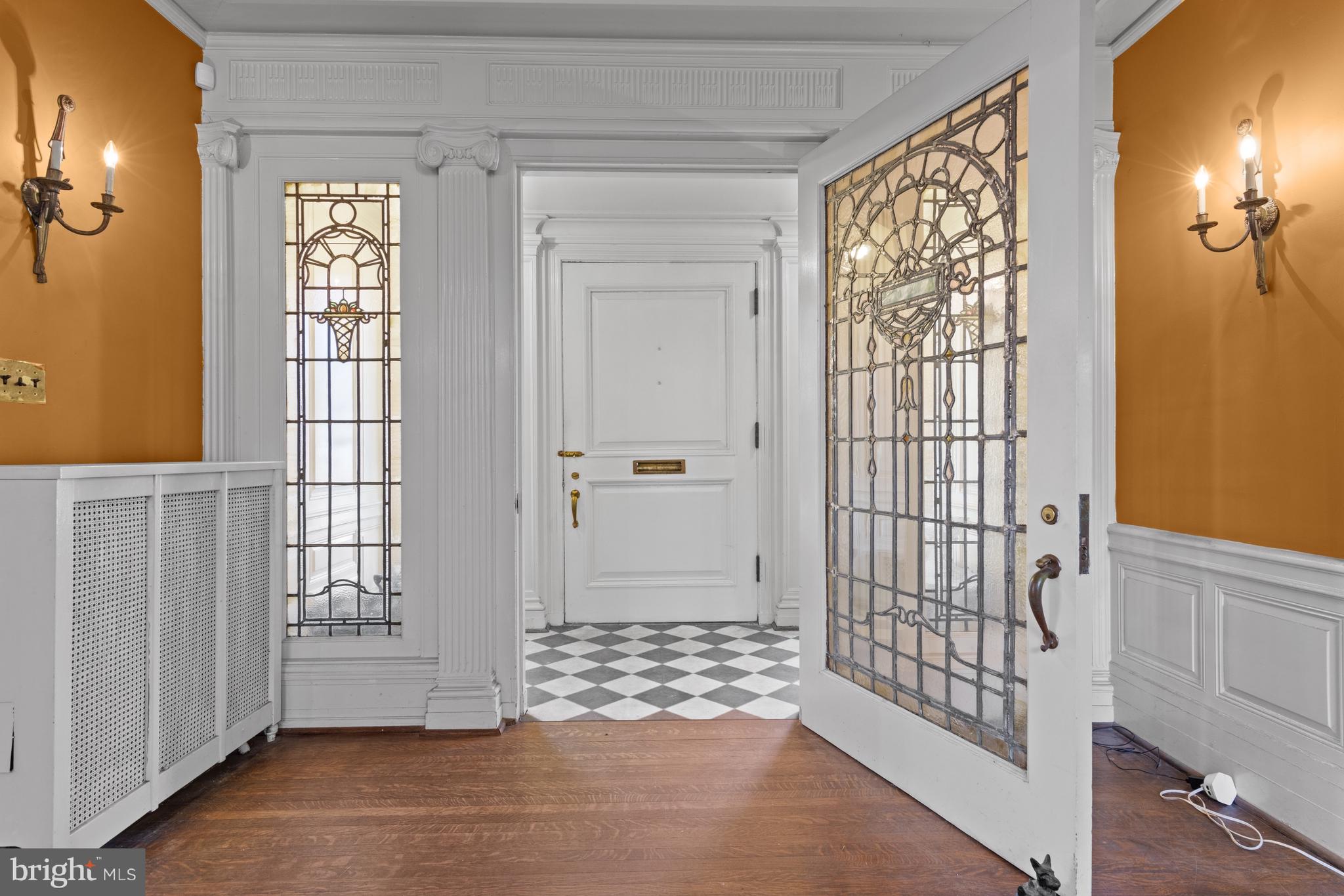 1908 WOODLAWN AVENUE