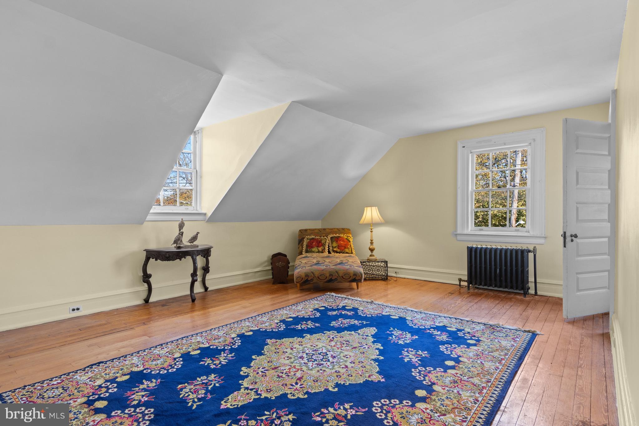 1908 WOODLAWN AVENUE