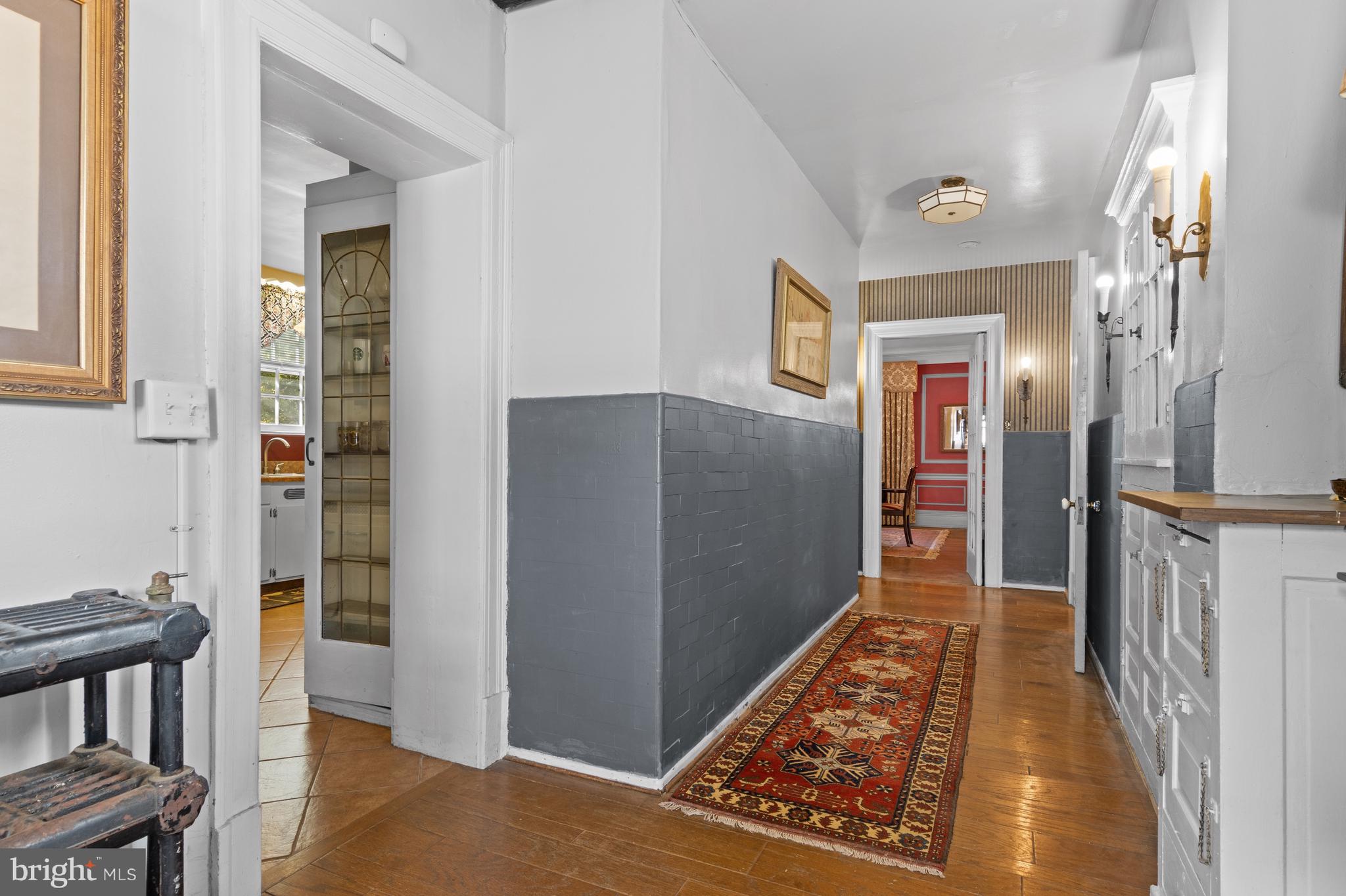 1908 WOODLAWN AVENUE