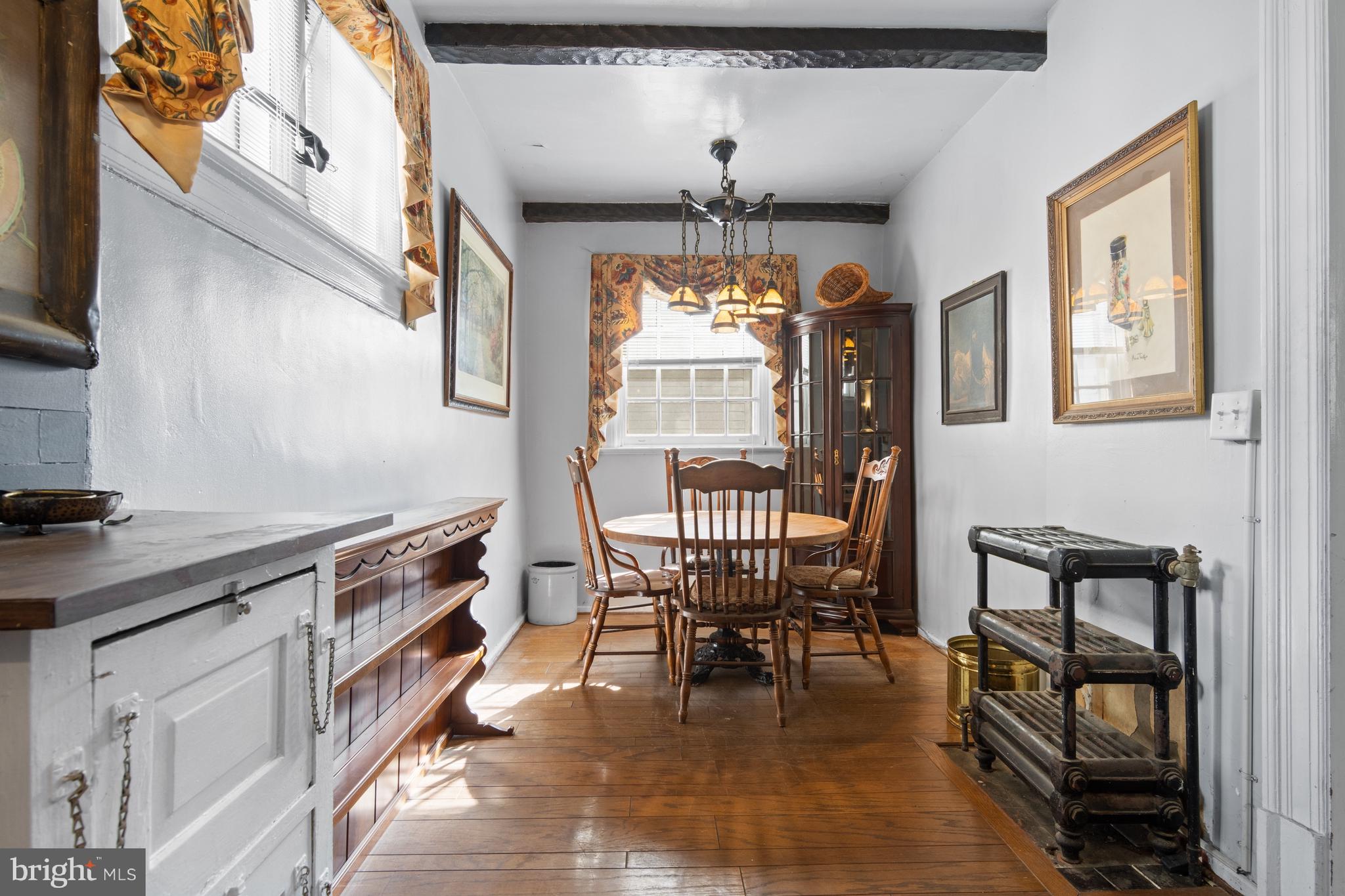 1908 WOODLAWN AVENUE