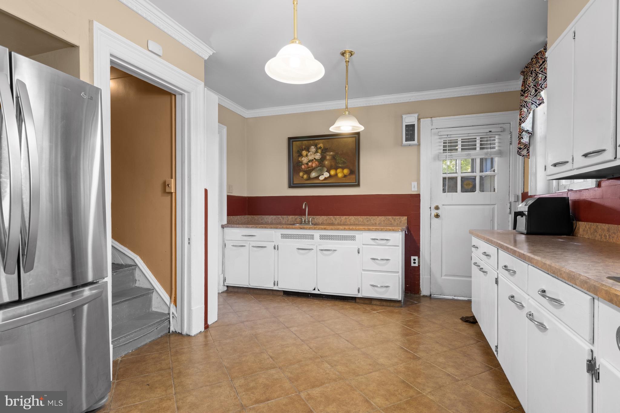 1908 WOODLAWN AVENUE