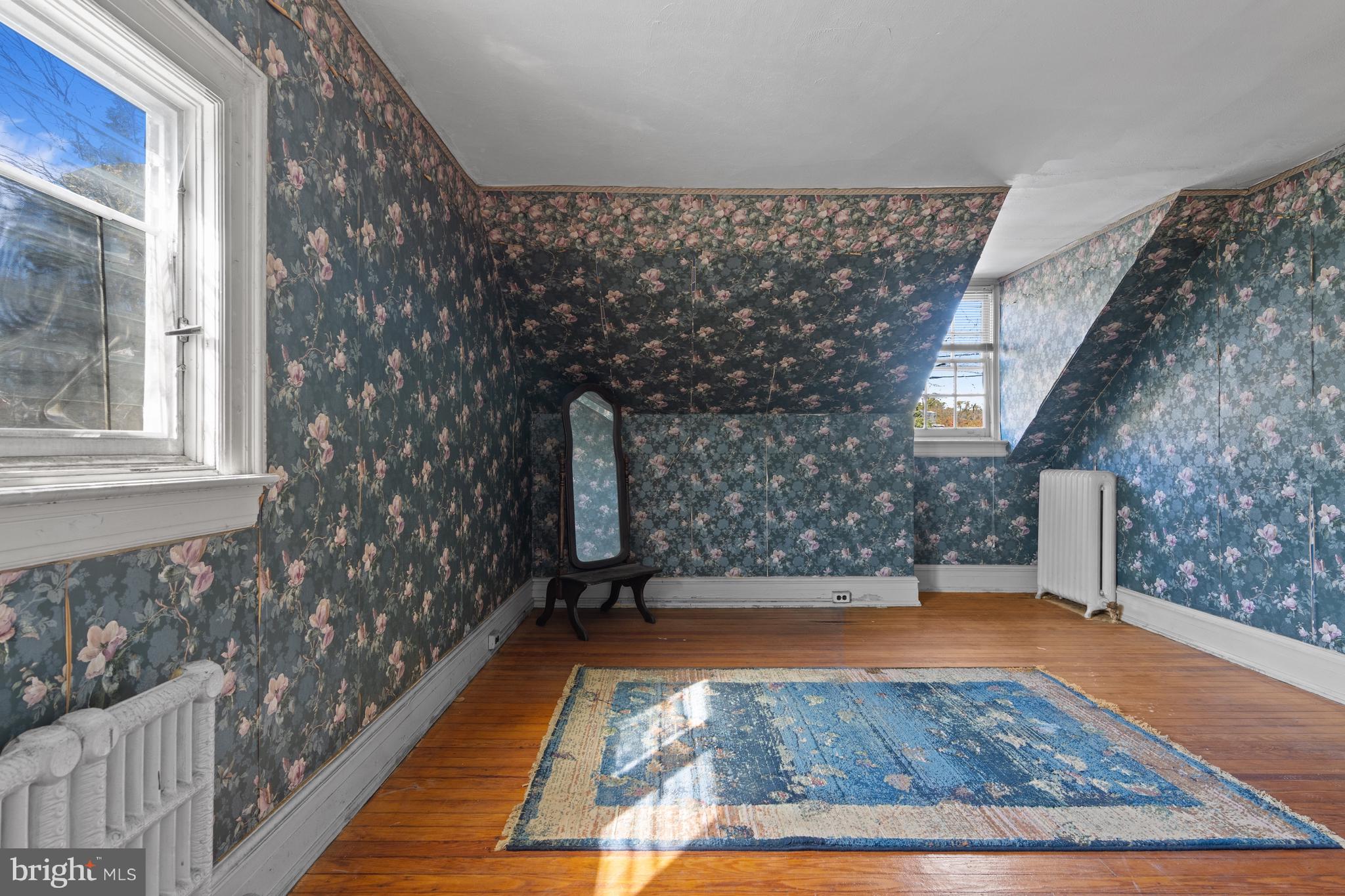 1908 WOODLAWN AVENUE