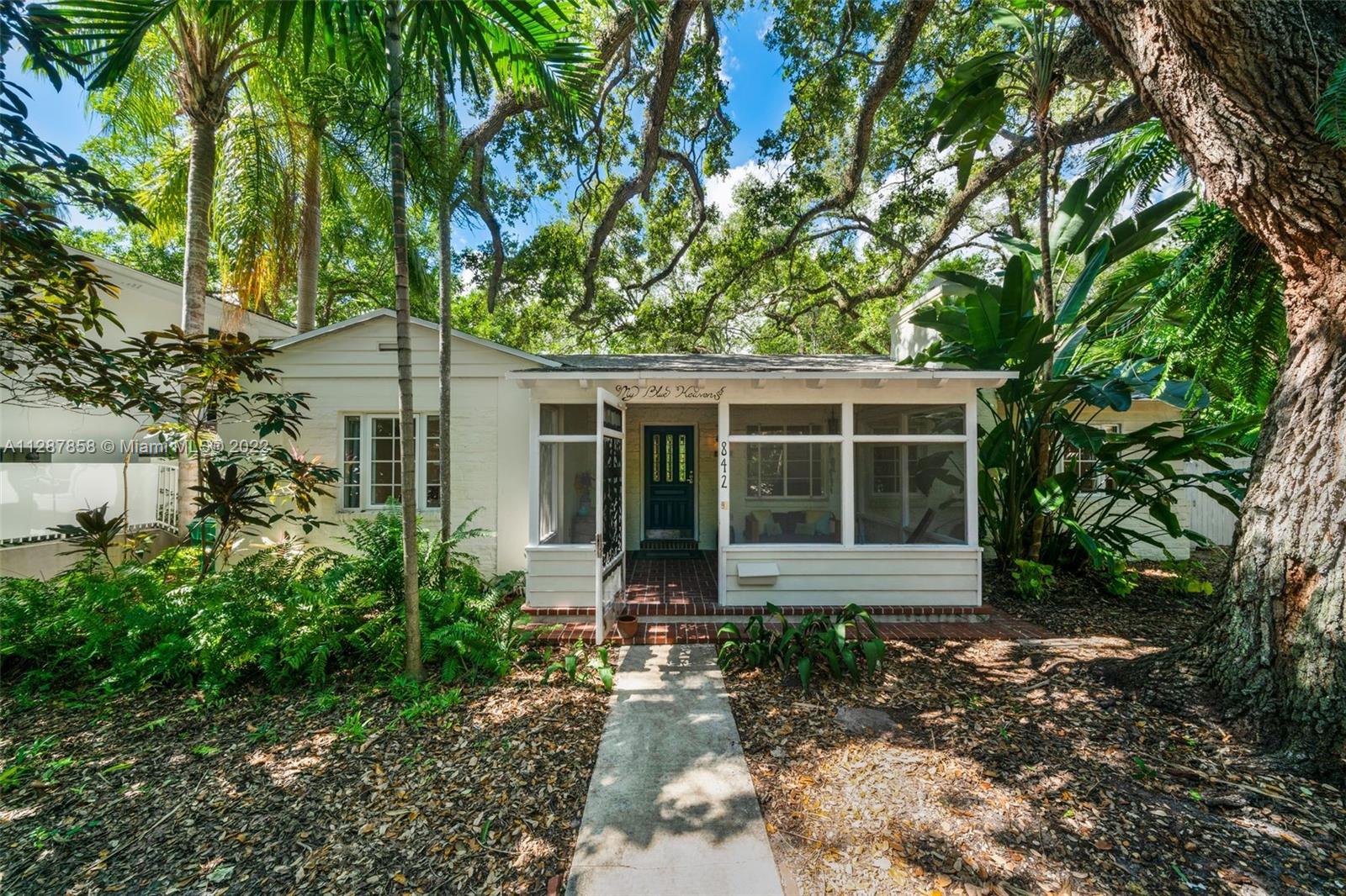 842 NW 9th Ct