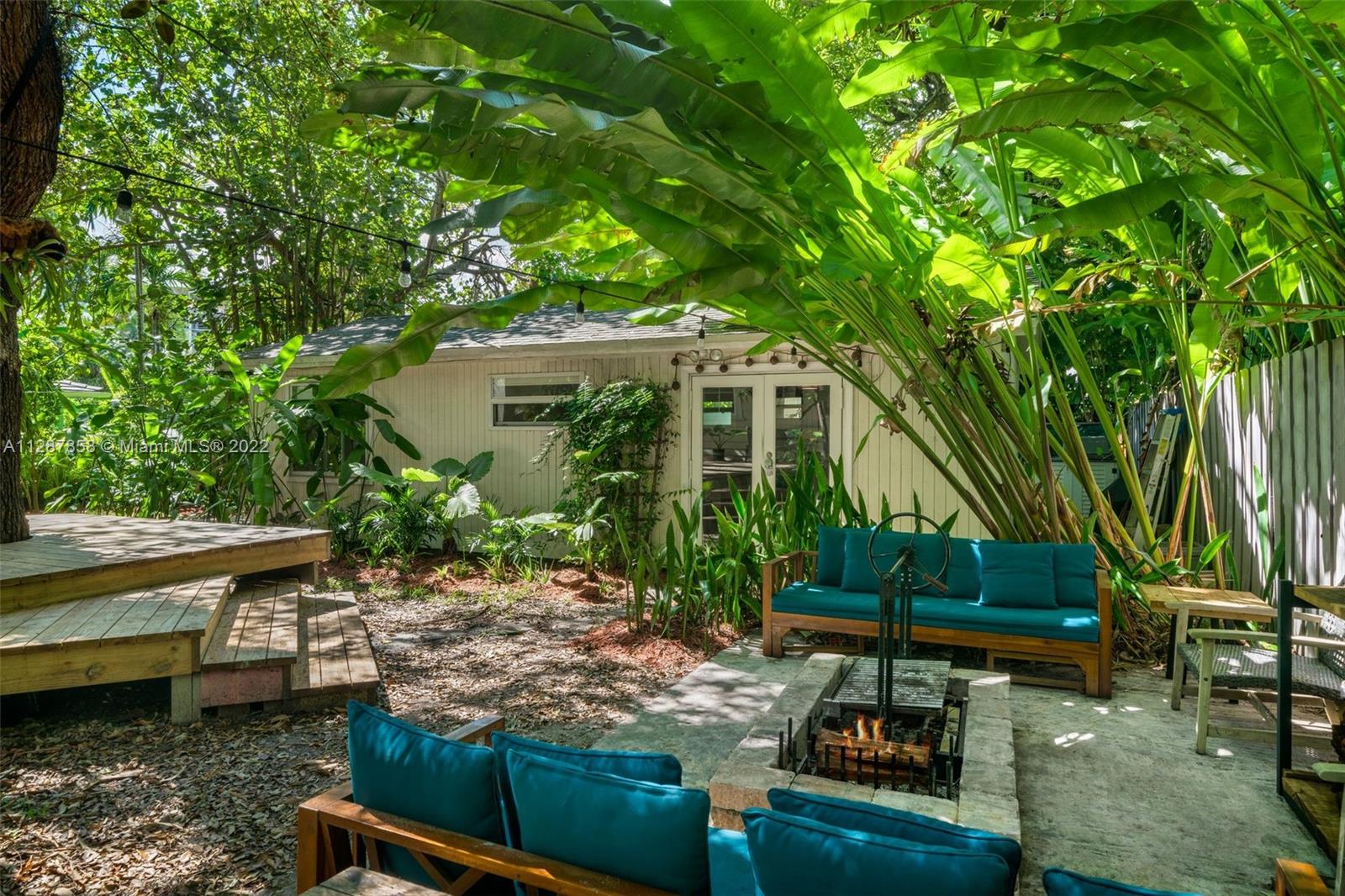 842 NW 9th Ct