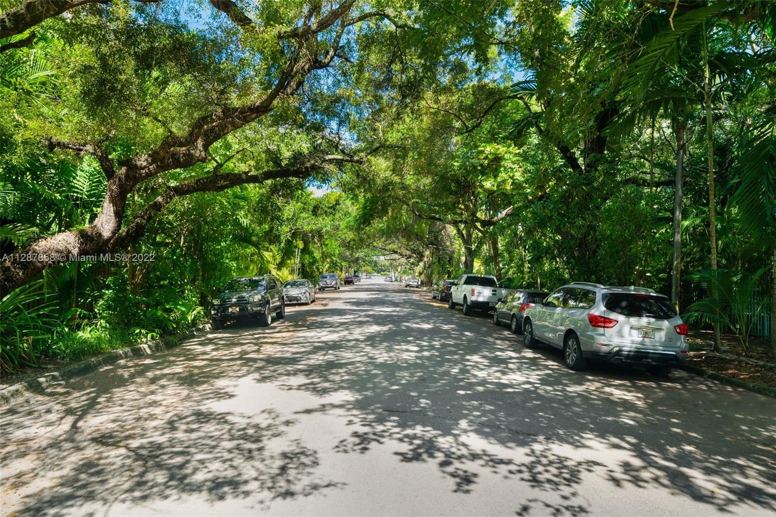 842 NW 9th Ct