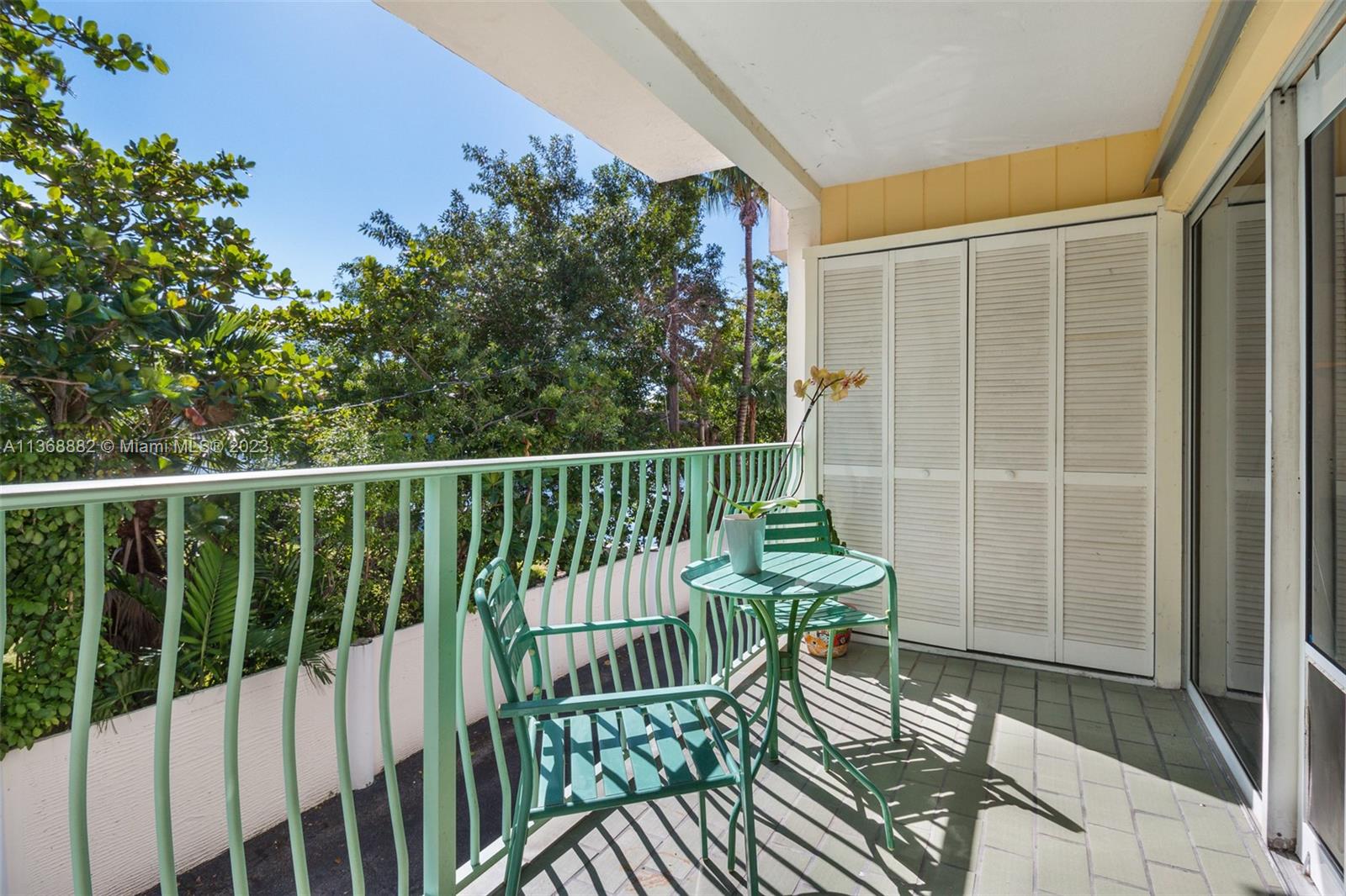 978 NW N River Dr Unit: 4