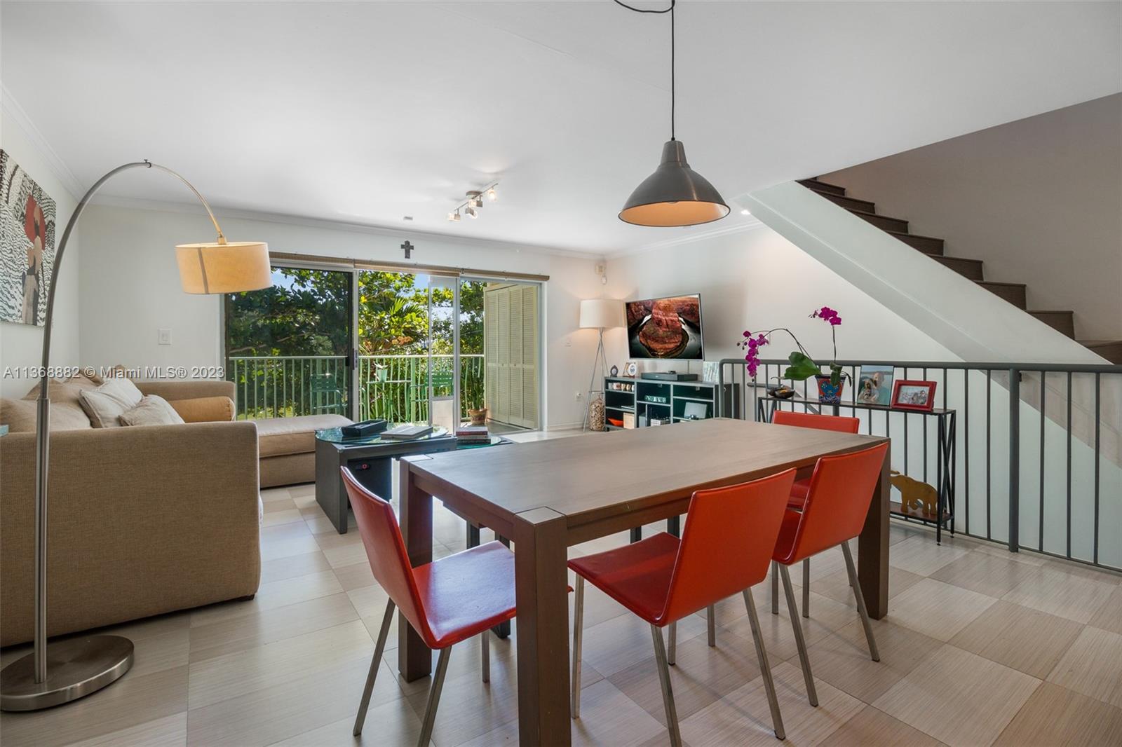 978 NW N River Dr Unit: 4