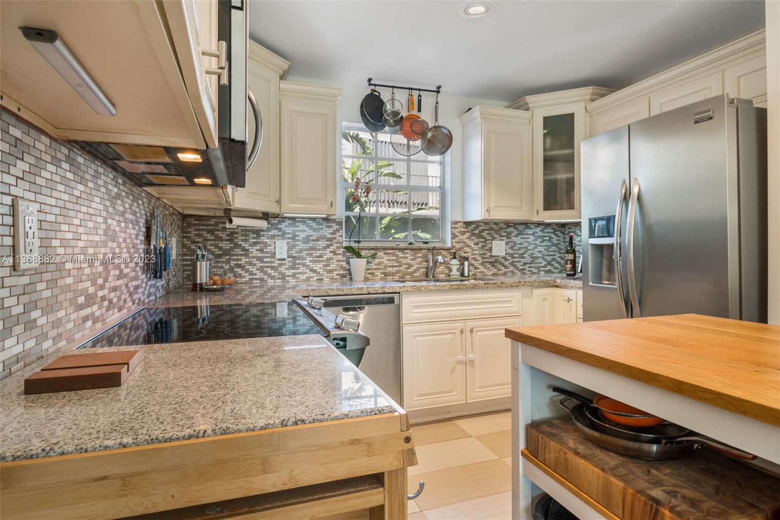 978 NW N River Dr Unit: 4