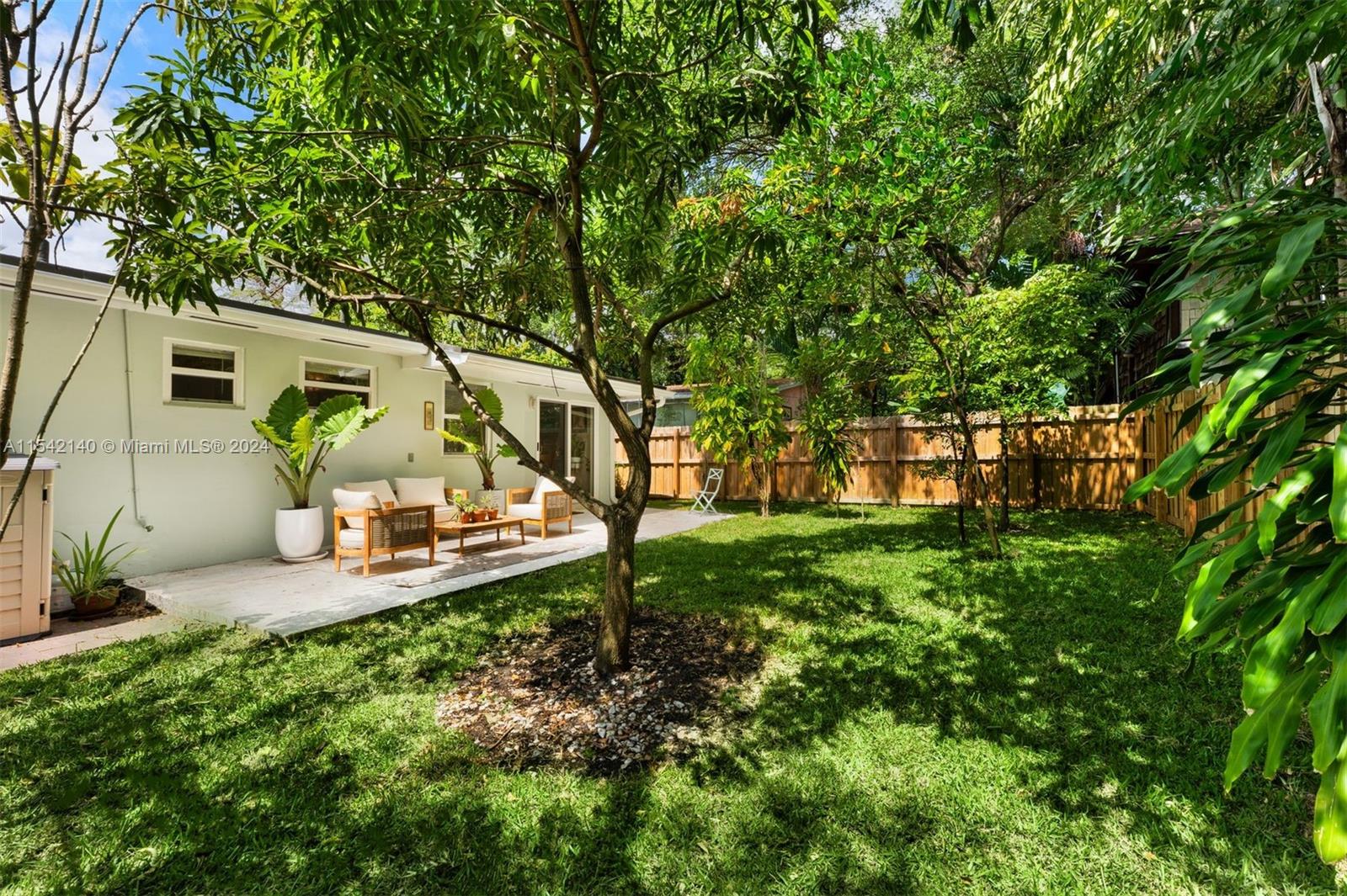 905 NW 10th Ave