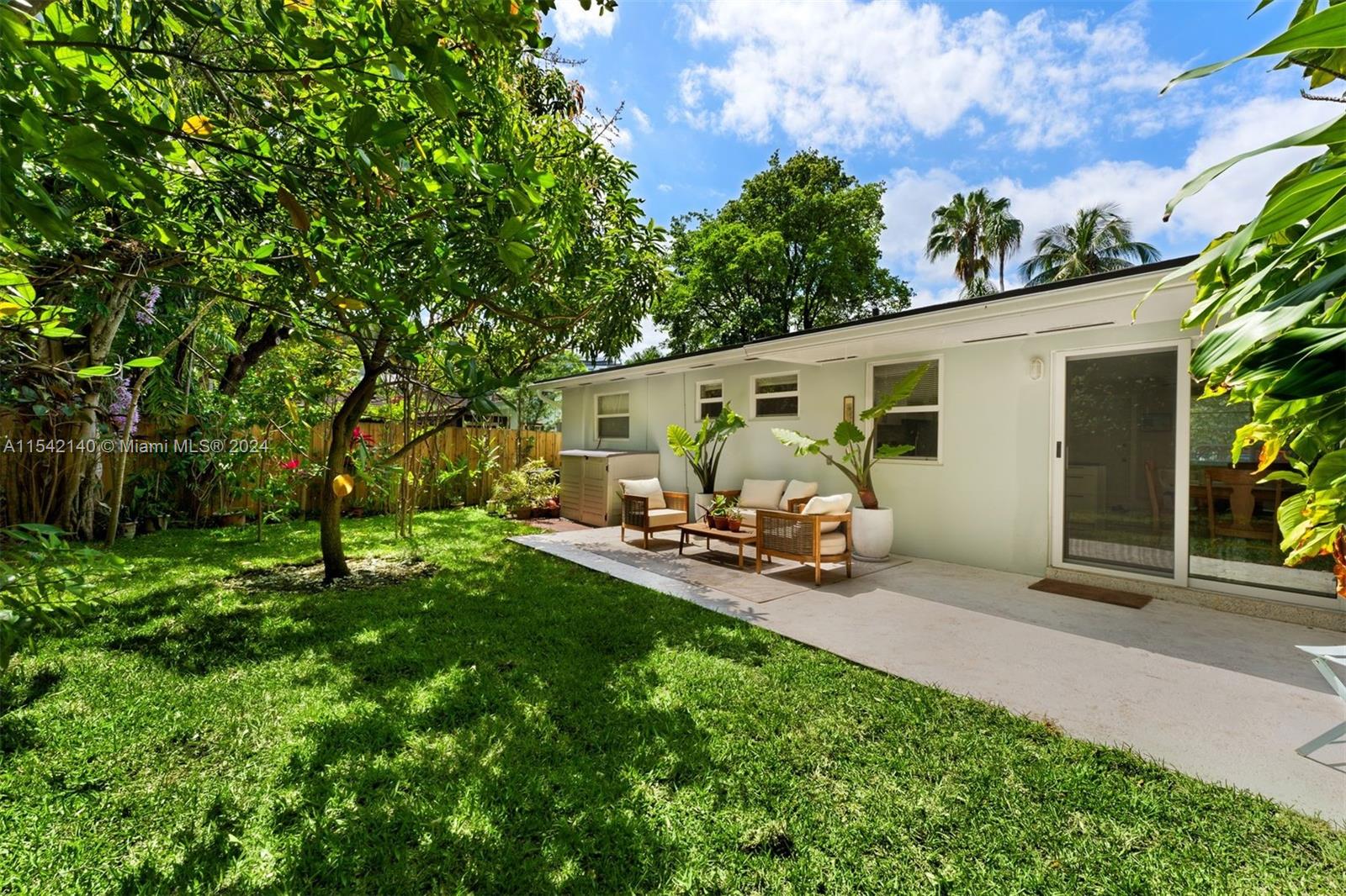 905 NW 10th Ave