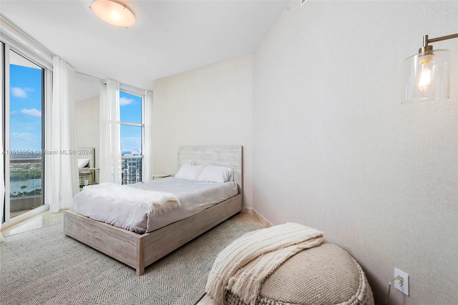 16051 Collins Ave # 3103