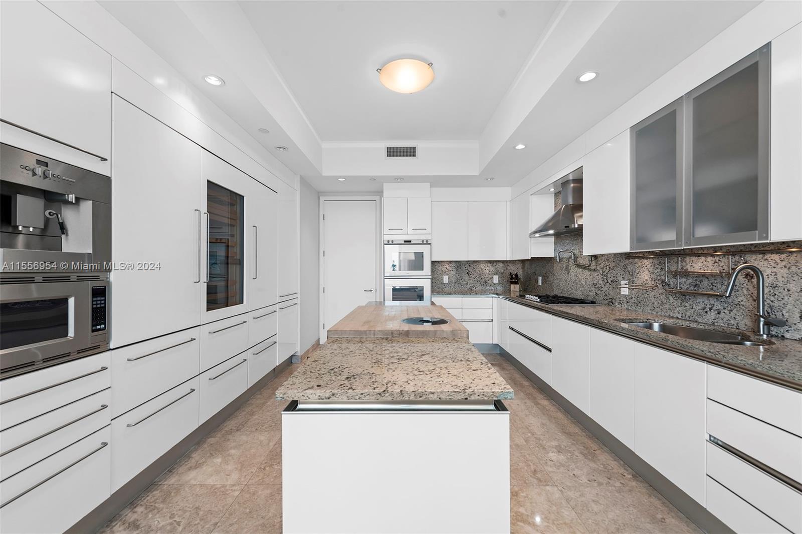 16051 Collins Ave # 3103