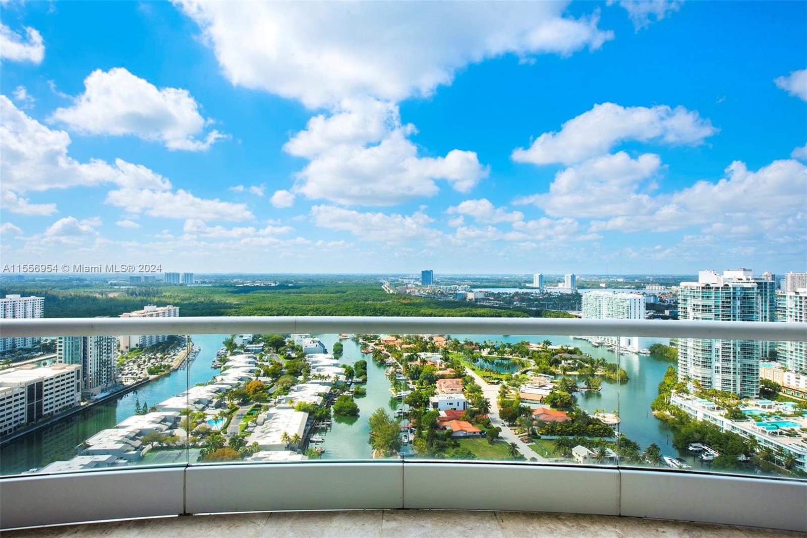 16051 Collins Ave # 3103
