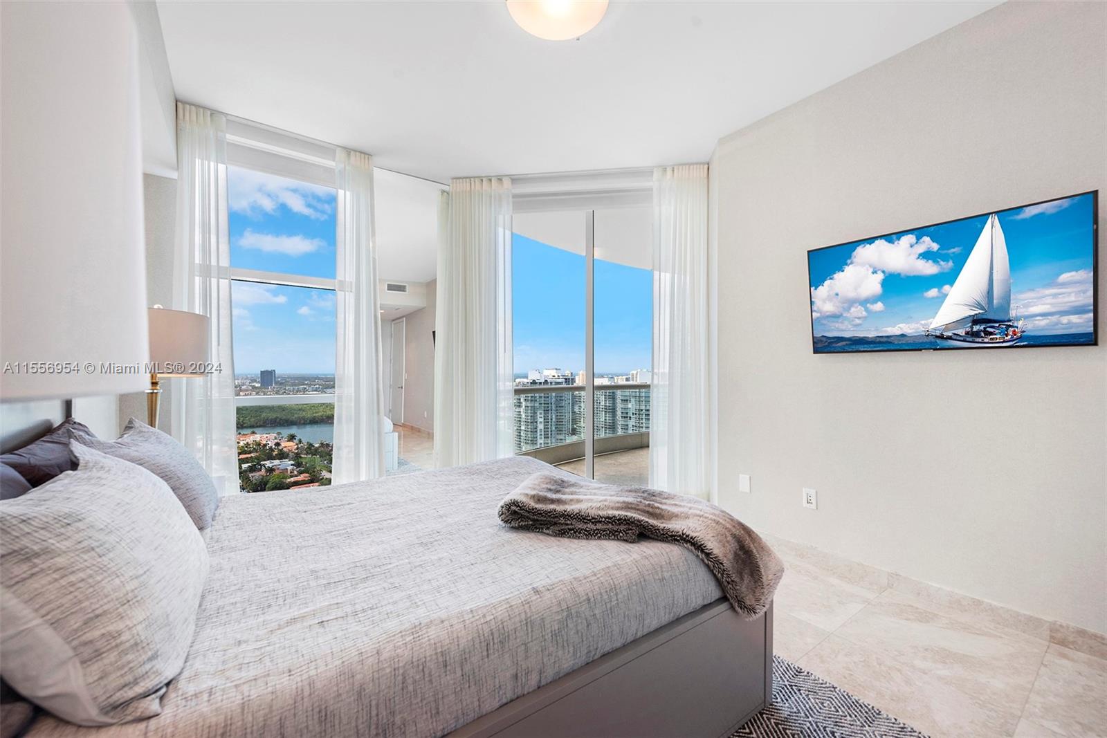 16051 Collins Ave # 3103