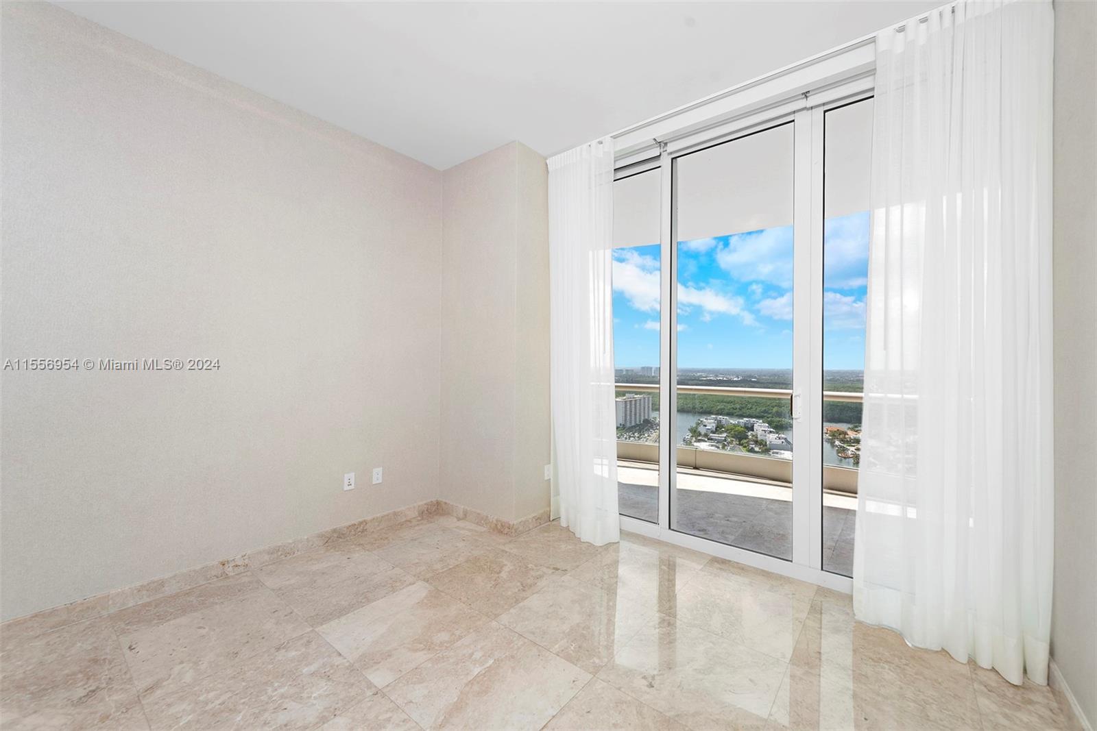 16051 Collins Ave # 3103
