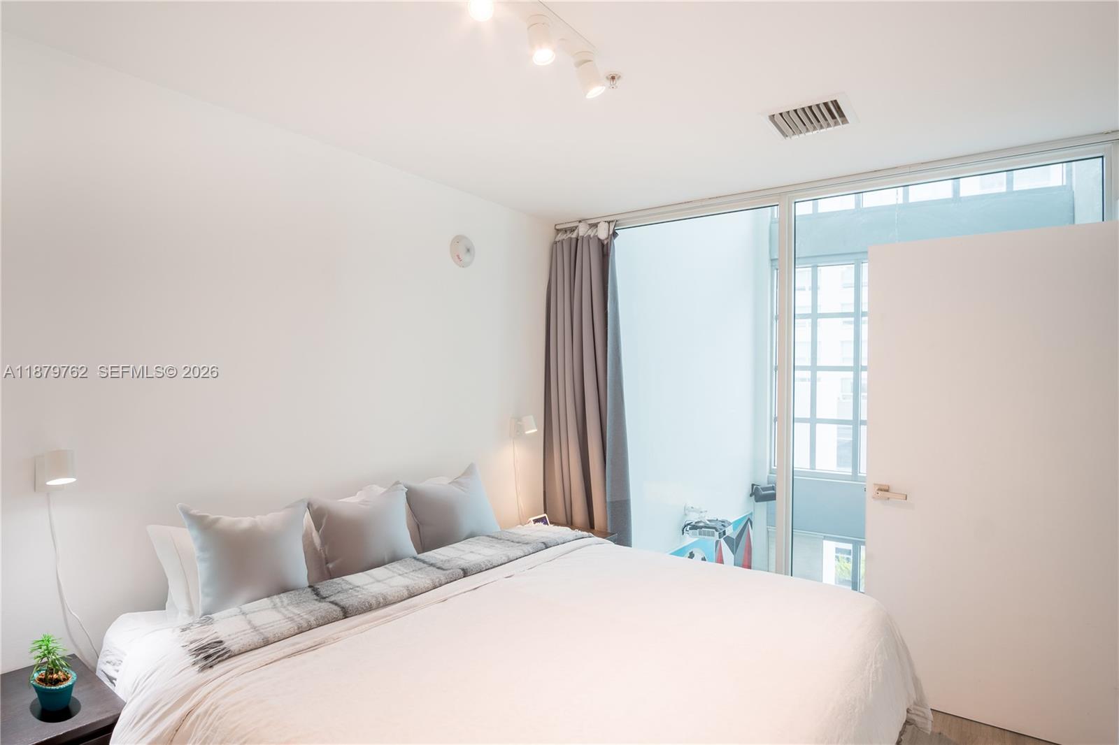 3301 NE 1st Ave # M0501